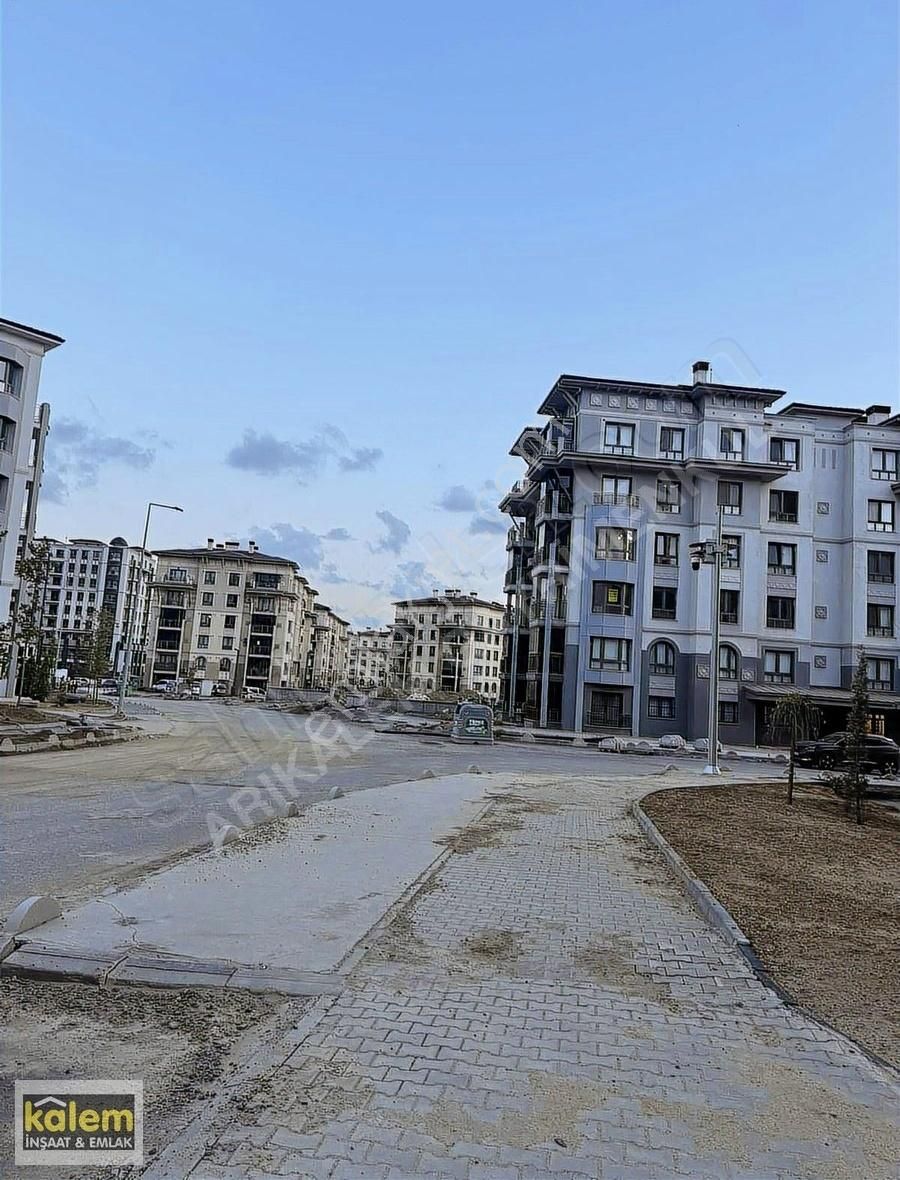 Kalemden 15 Temmuz Selçuklu Evlerinde 125 M2 Satılık Daire