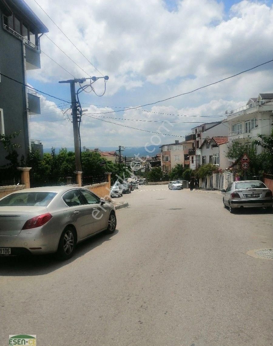 Esen-ce'den Derince Sırrıpaşa Mah. 267.m2 Arsa İçinde 3 Katlı Bina Satılıktır - Görsel 14