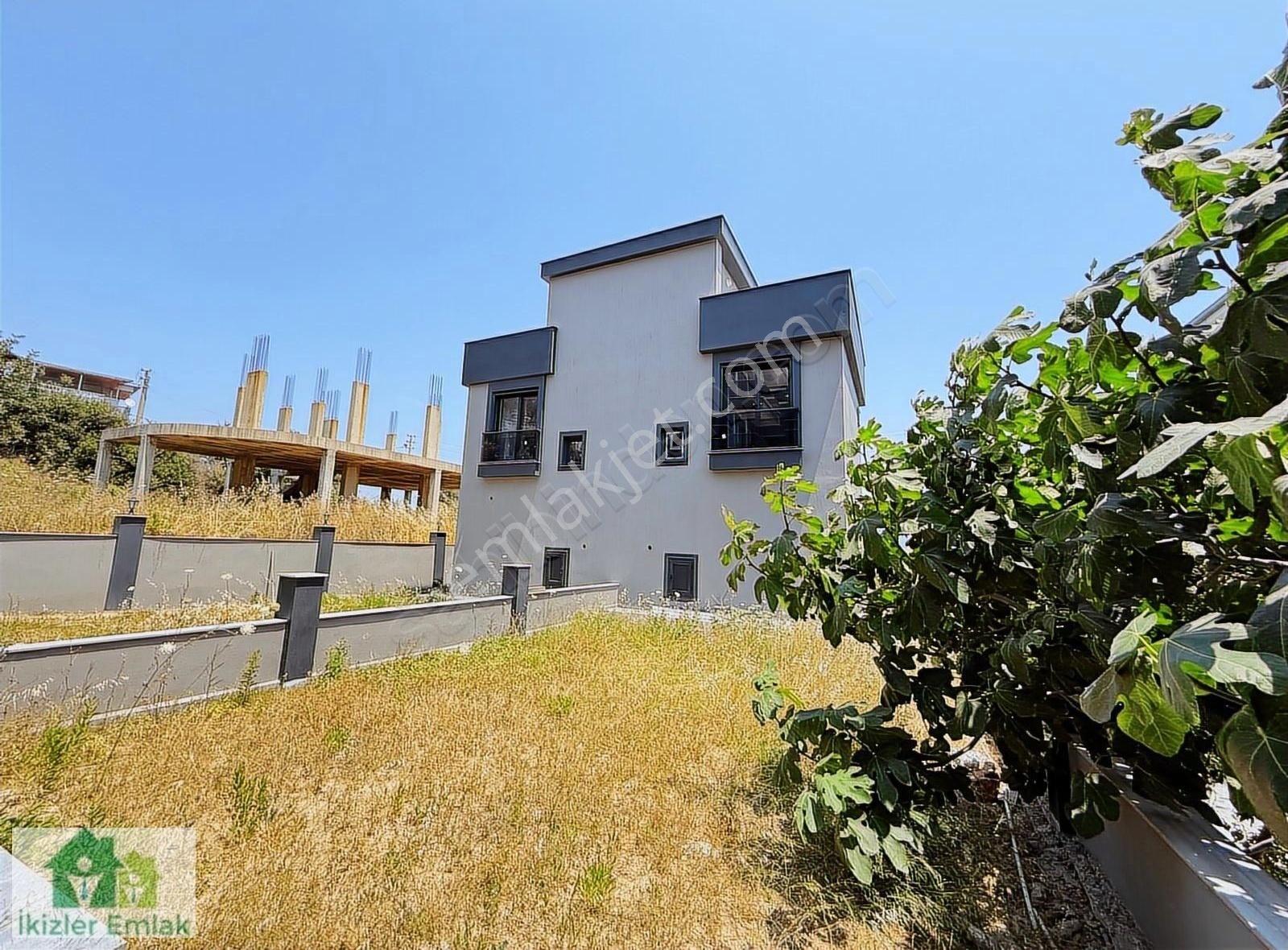 Seferihisar Doğanbey'de Satılık 2+1 Geniş Bahçeli Sıfır Villa - Görsel 4