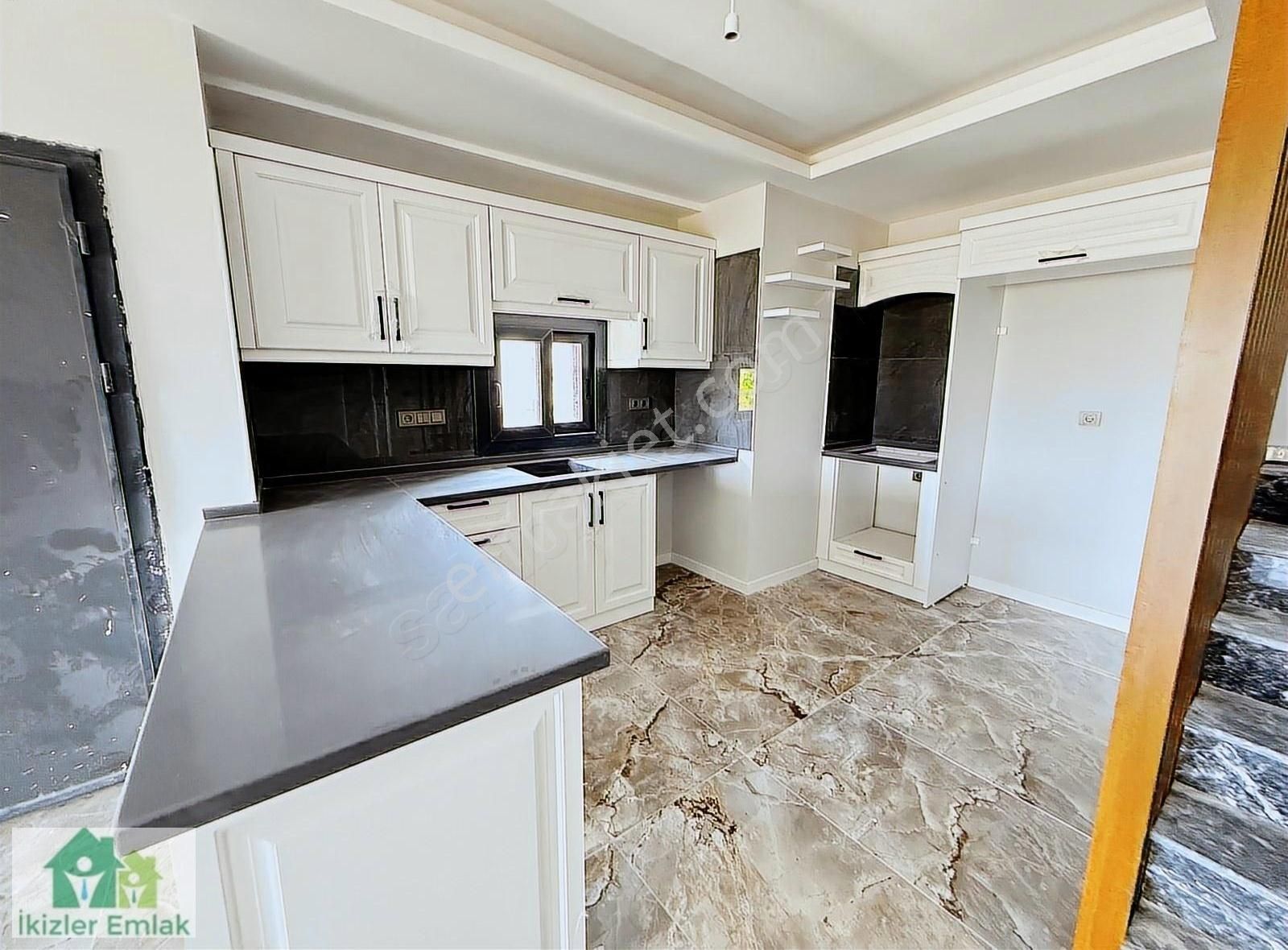 Seferihisar Doğanbey'de Satılık 2+1 Geniş Bahçeli Sıfır Villa - Görsel 15