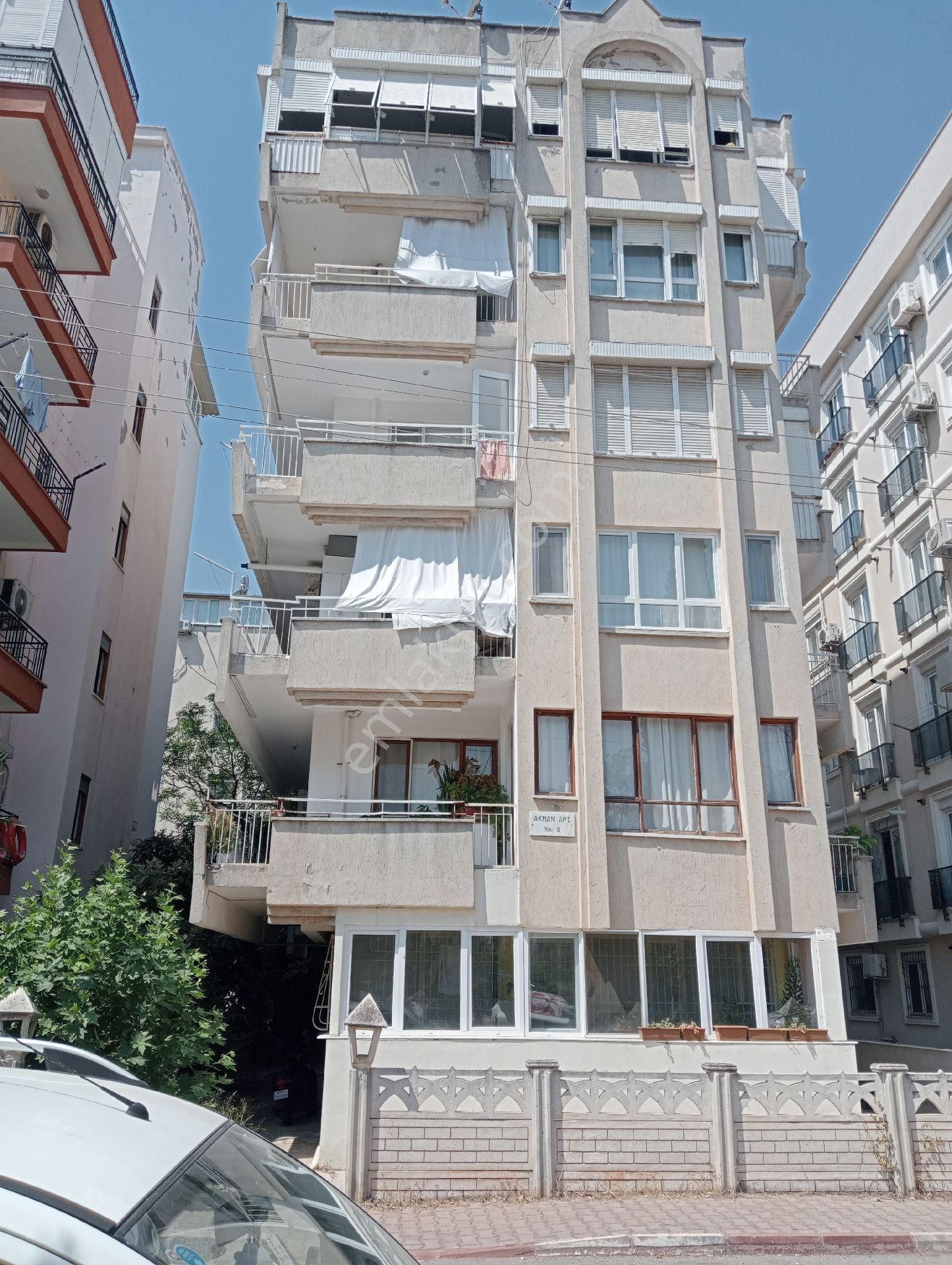 Muratpaşa Yıldız Mah. Tek Daire Üzerine 3+1 Satılık Daire