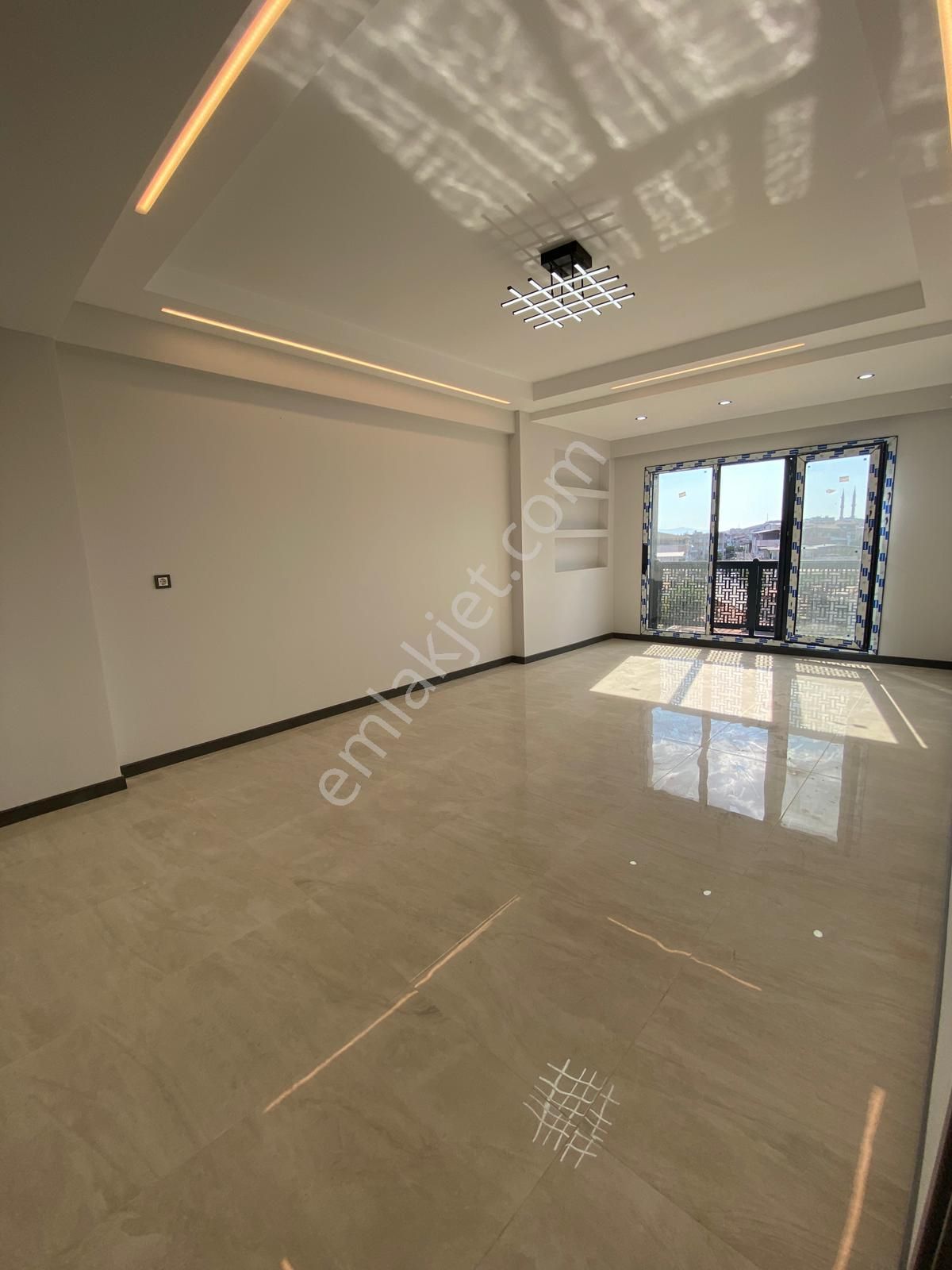Bergama Gaziosmanpaşa Mahallesinde Lüks 2+1 Kiralık Dairemiz