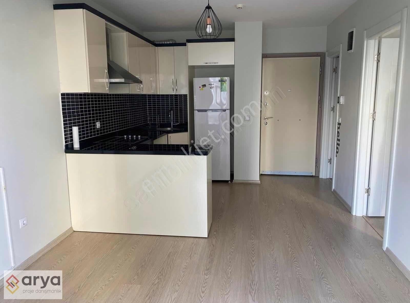 Pendik Esenler Mah. Essenpark Sitesi Kiracılı, Yatırımlık 1+1