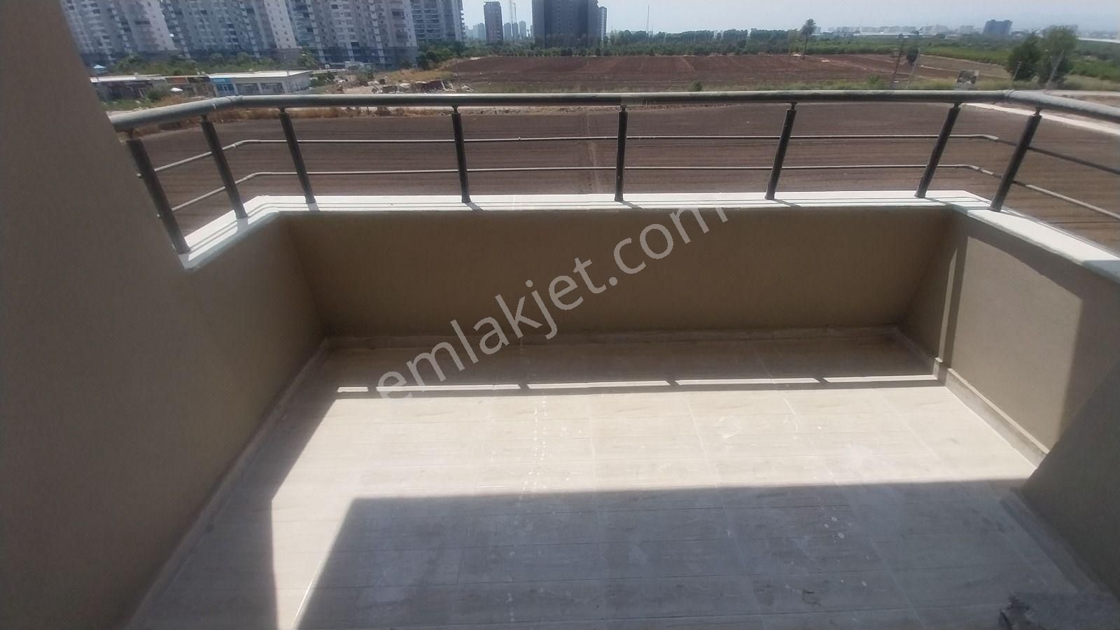 Tece'de Polisevi Civarı Yüzme Havuzlu Site İçi 2+1 Açık Mutfaklı - Görsel 12