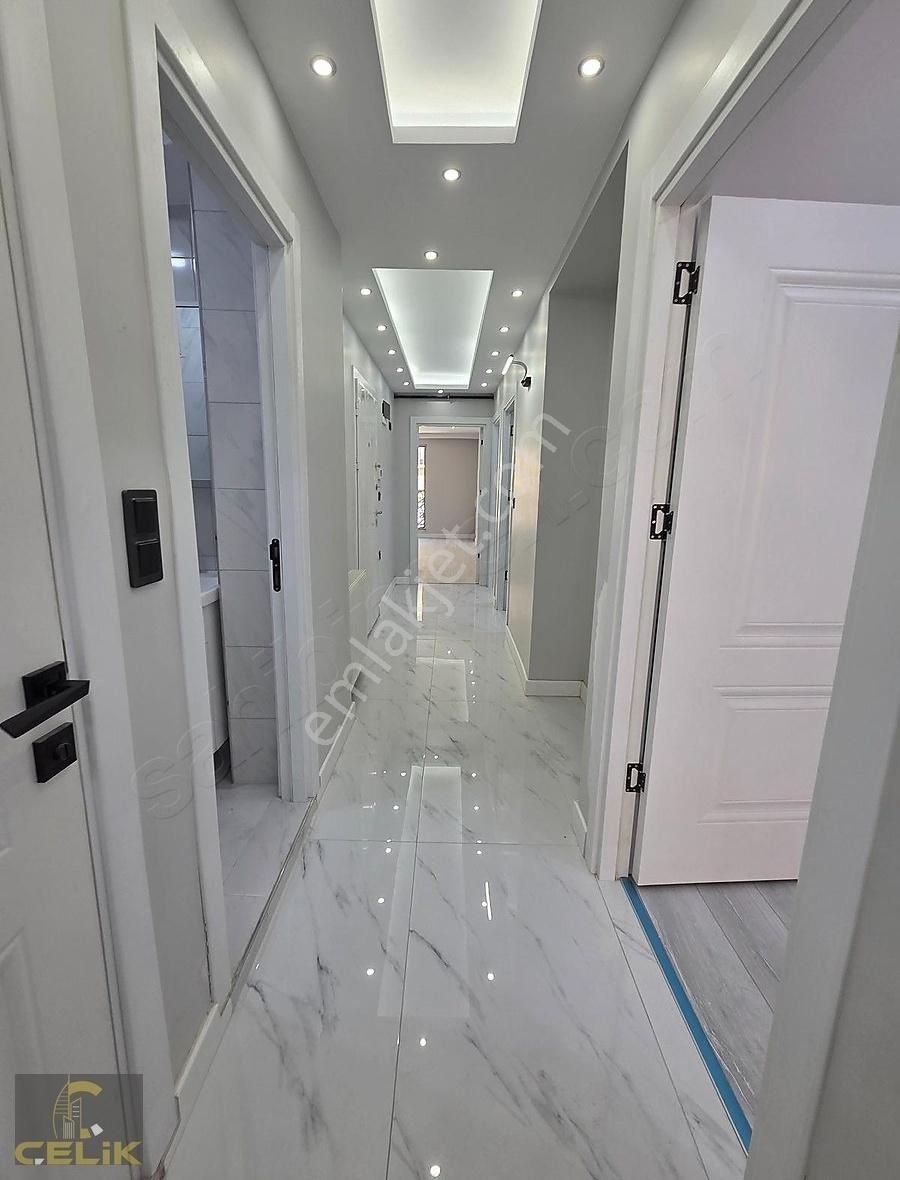 Cevatpaşada 3+1 128 M2 Ebv.banyolu 1.kat - Görsel 3