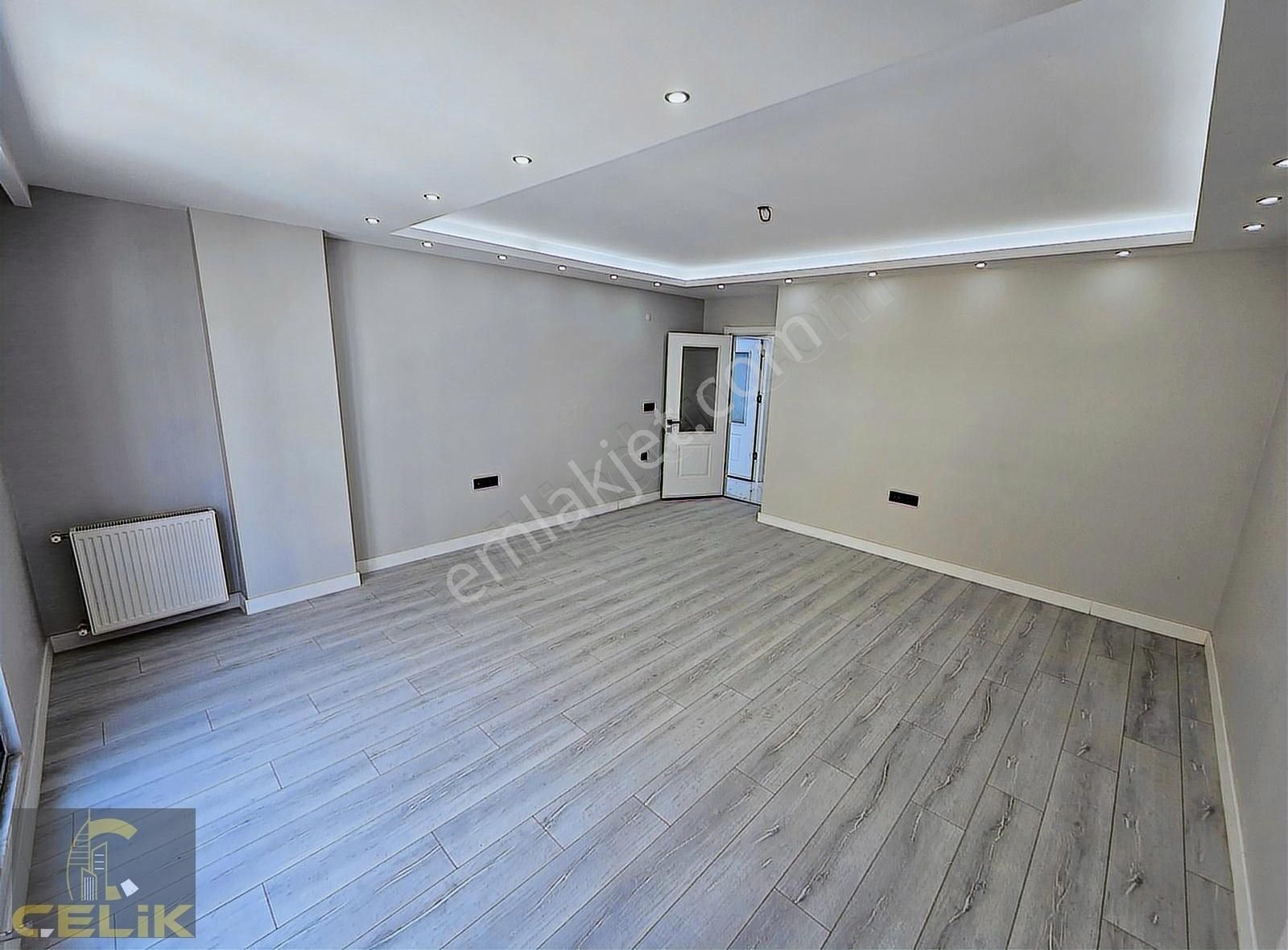 Cevatpaşada 3+1 128 M2 Ebv.banyolu 1.kat - Görsel 10