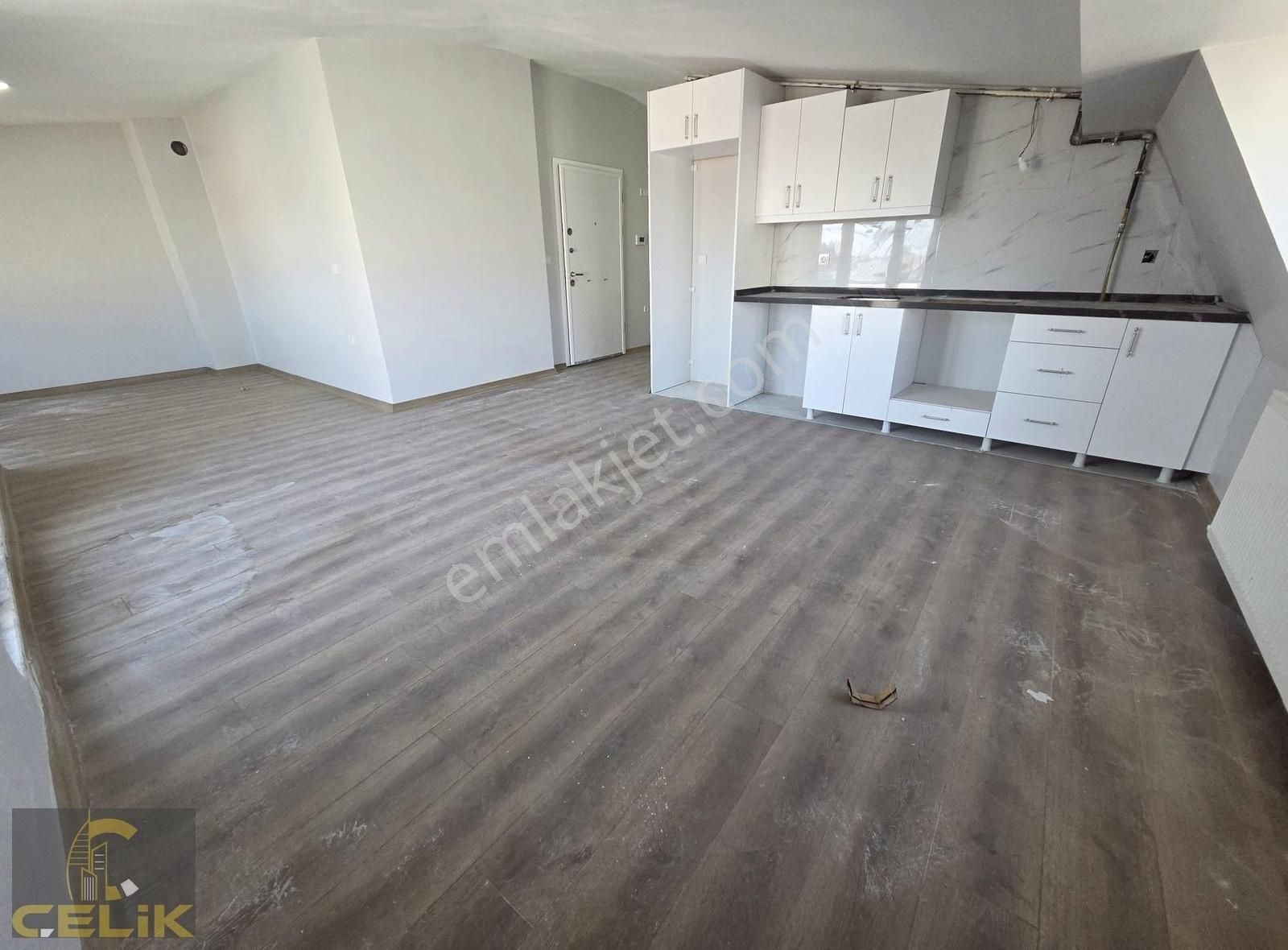 Geniş Aileler İçin 6+2 220 M2 Dubleks - Görsel 21