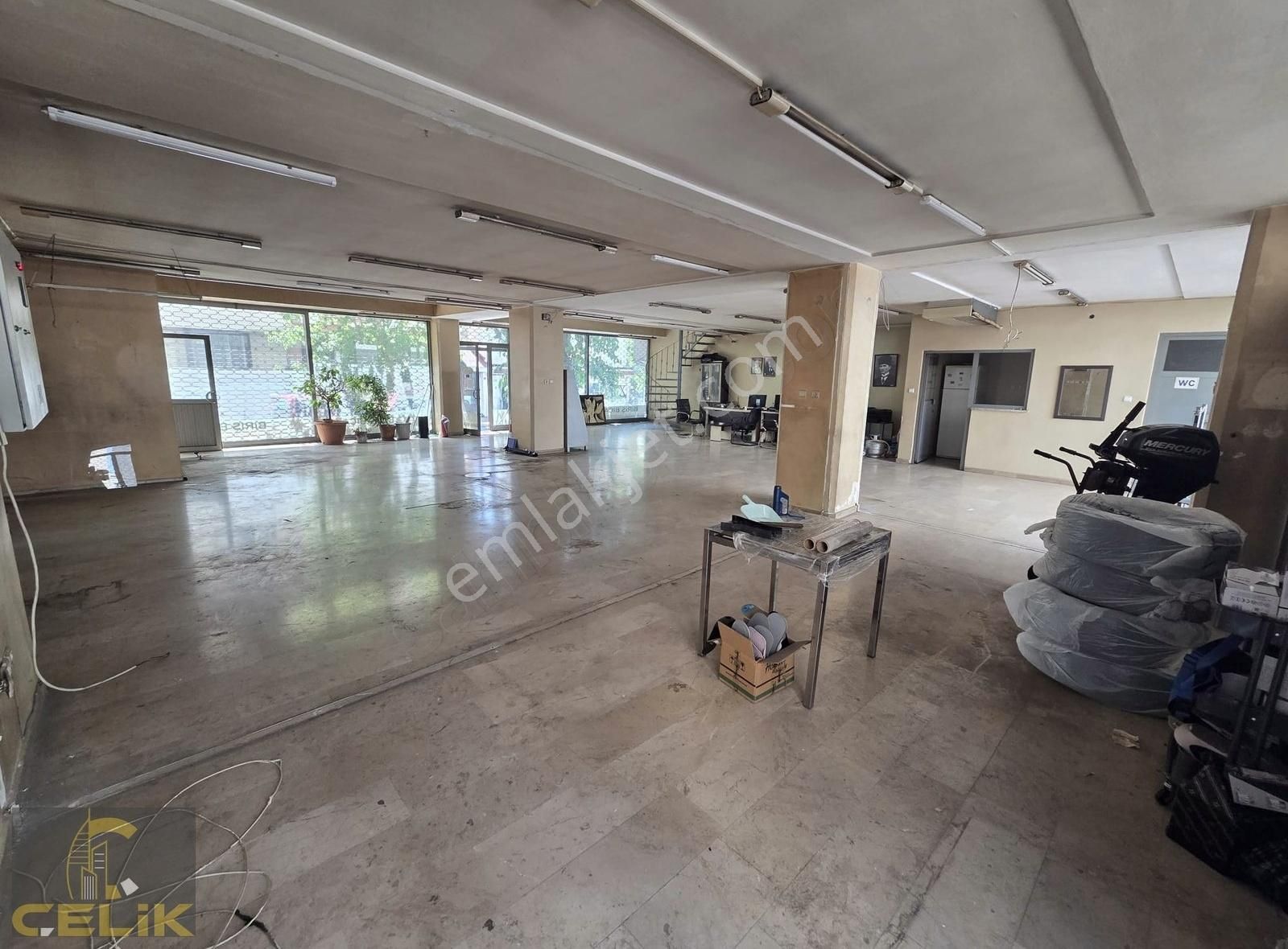 İki Ayrı Girişli 350 M2 Dükkan (market İçin İdeal)