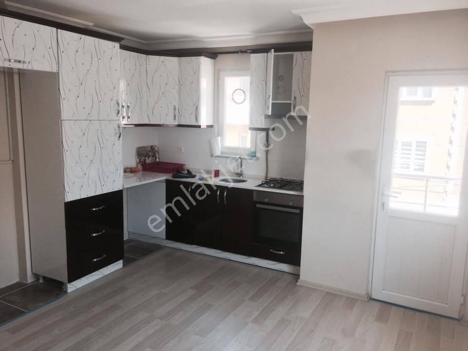 Çorluda Kiralık Daire Ali Paşa Mah.salı Pazarı Yanında 2+1 75 M2