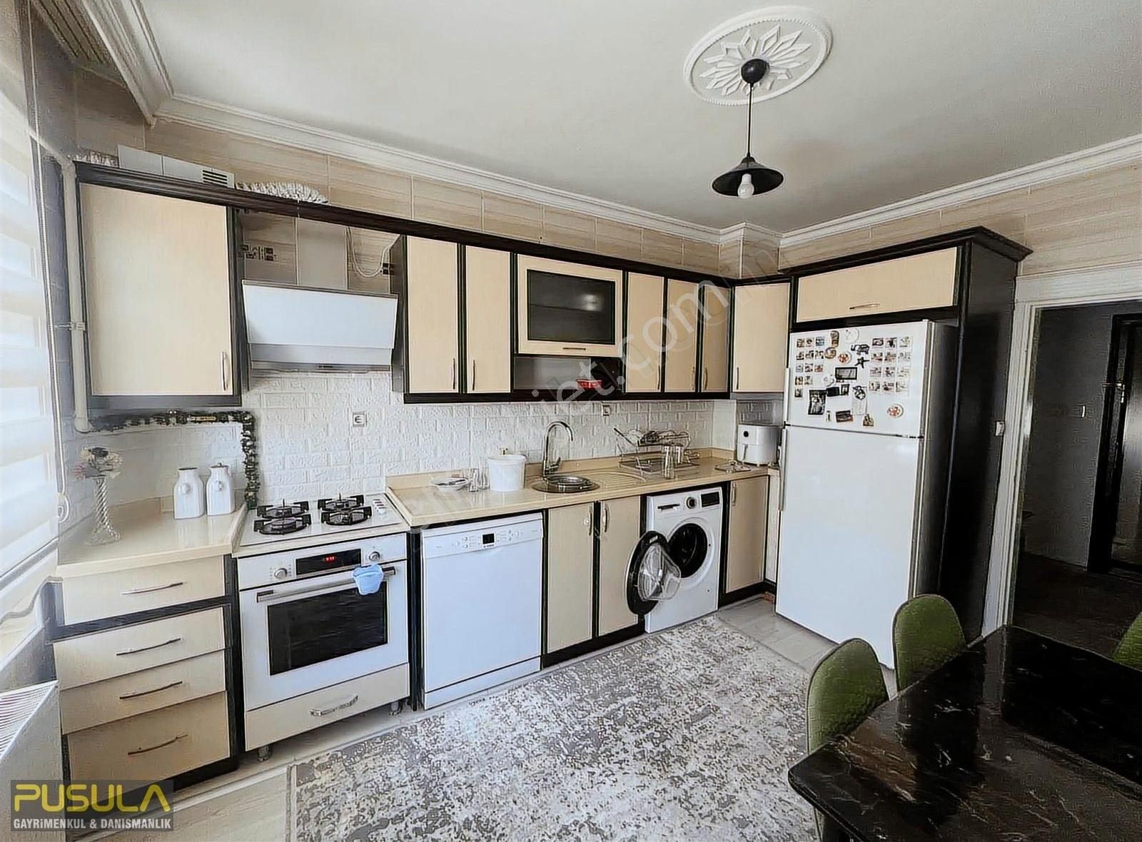 Pusula Gm'den Yeni Valiliğe Yürme Mesafesinde Kiralık 3+1 Daire