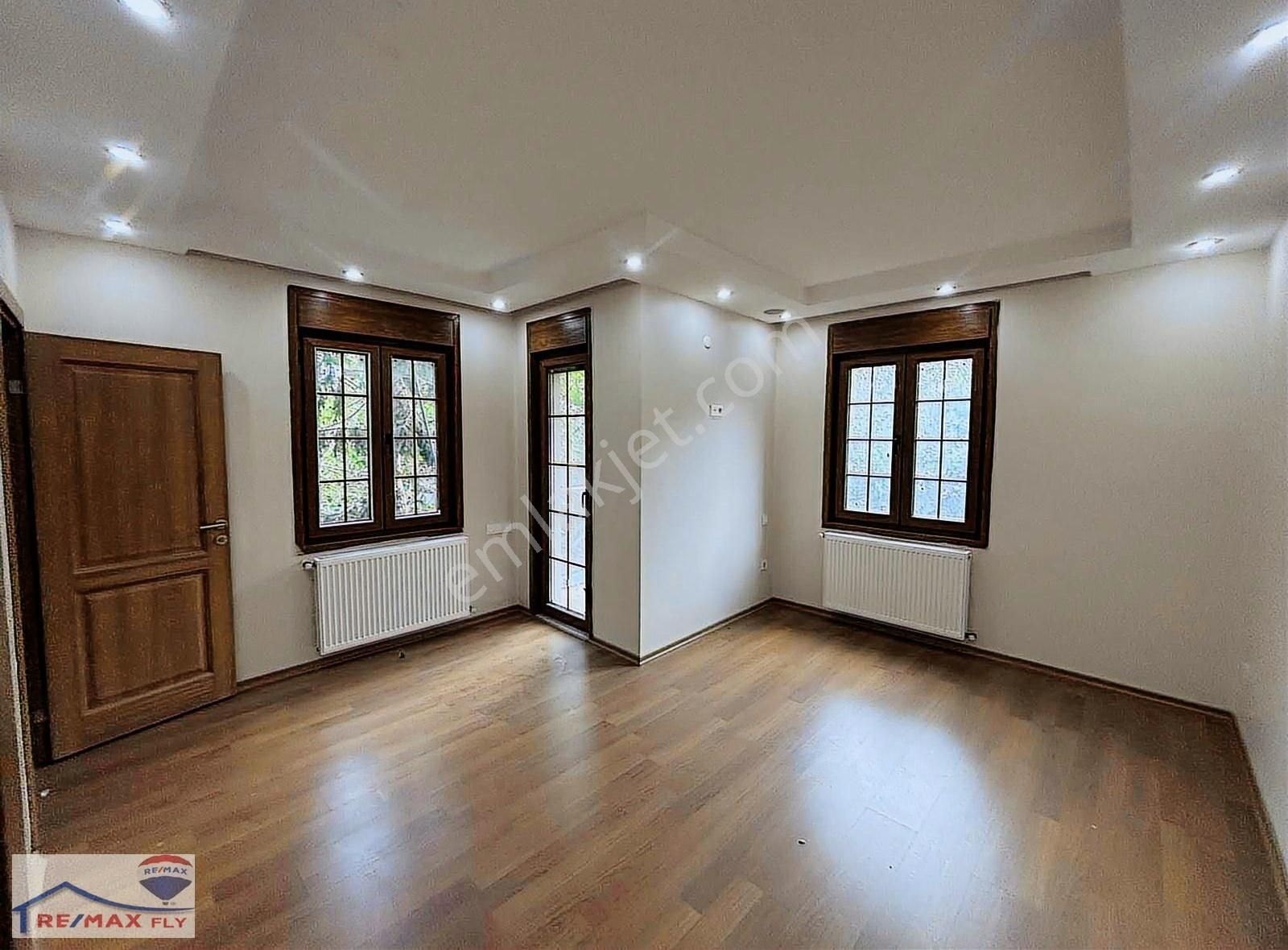 Hayat Bahçede Güzel! Tarabyada Huzurlu 2+1 Kapalı Otoparklı - Görsel 13