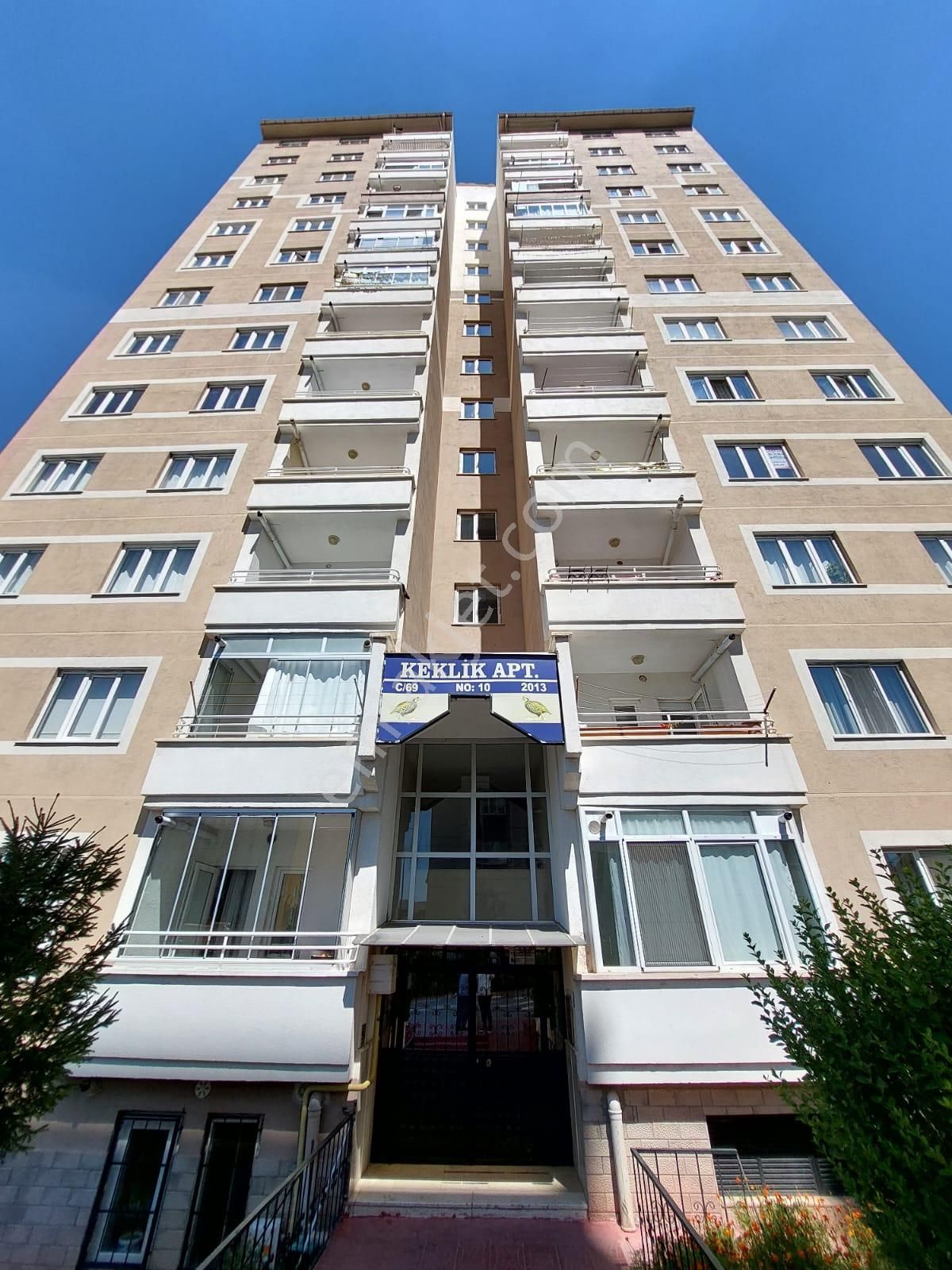 Anadolu Emlaktan Satılık İldem C Dairesi