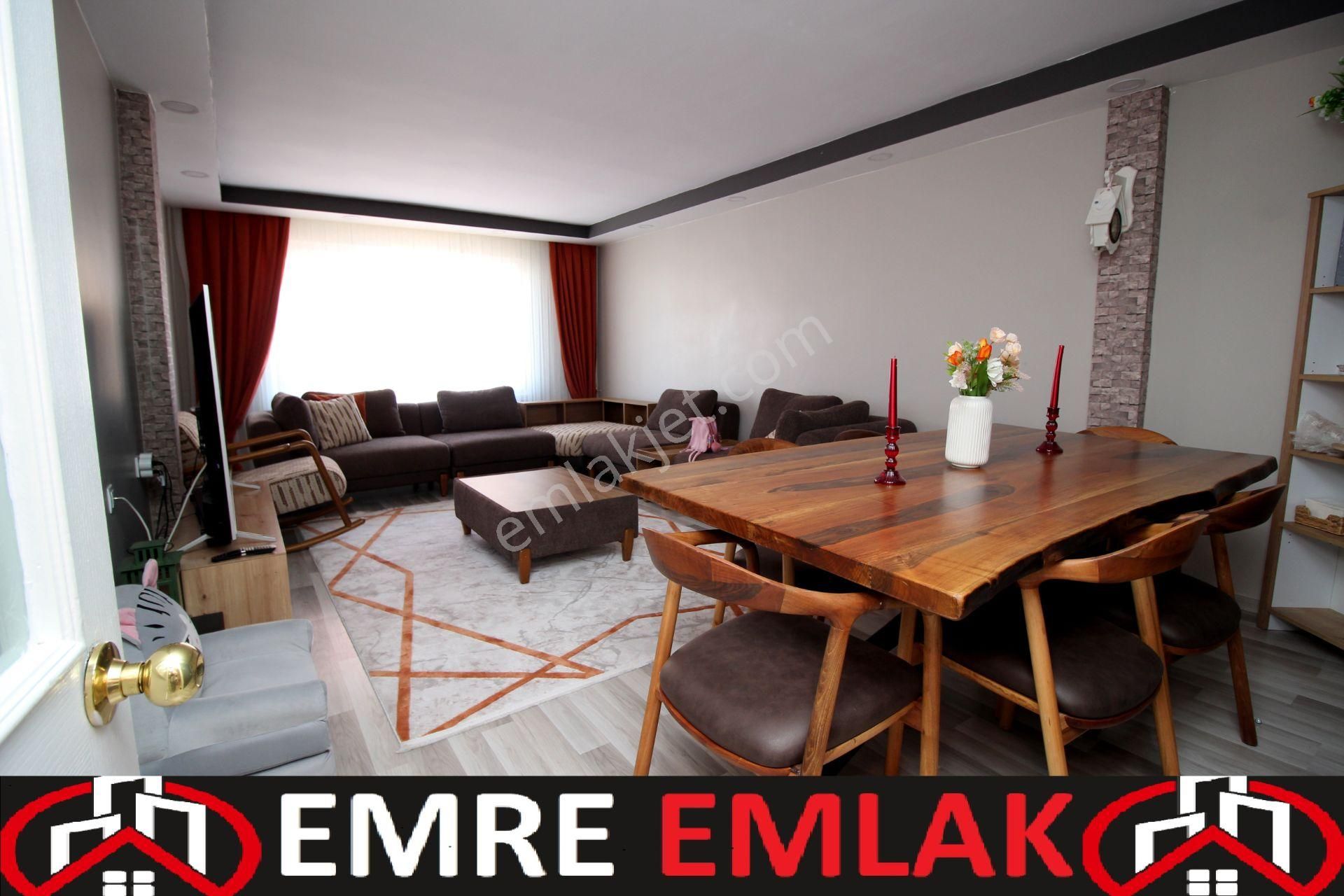 Emre Emlak'tan Atakent'de Asansörlü Arakatta Site İçi 3+1 Dubleks Satılık Daire