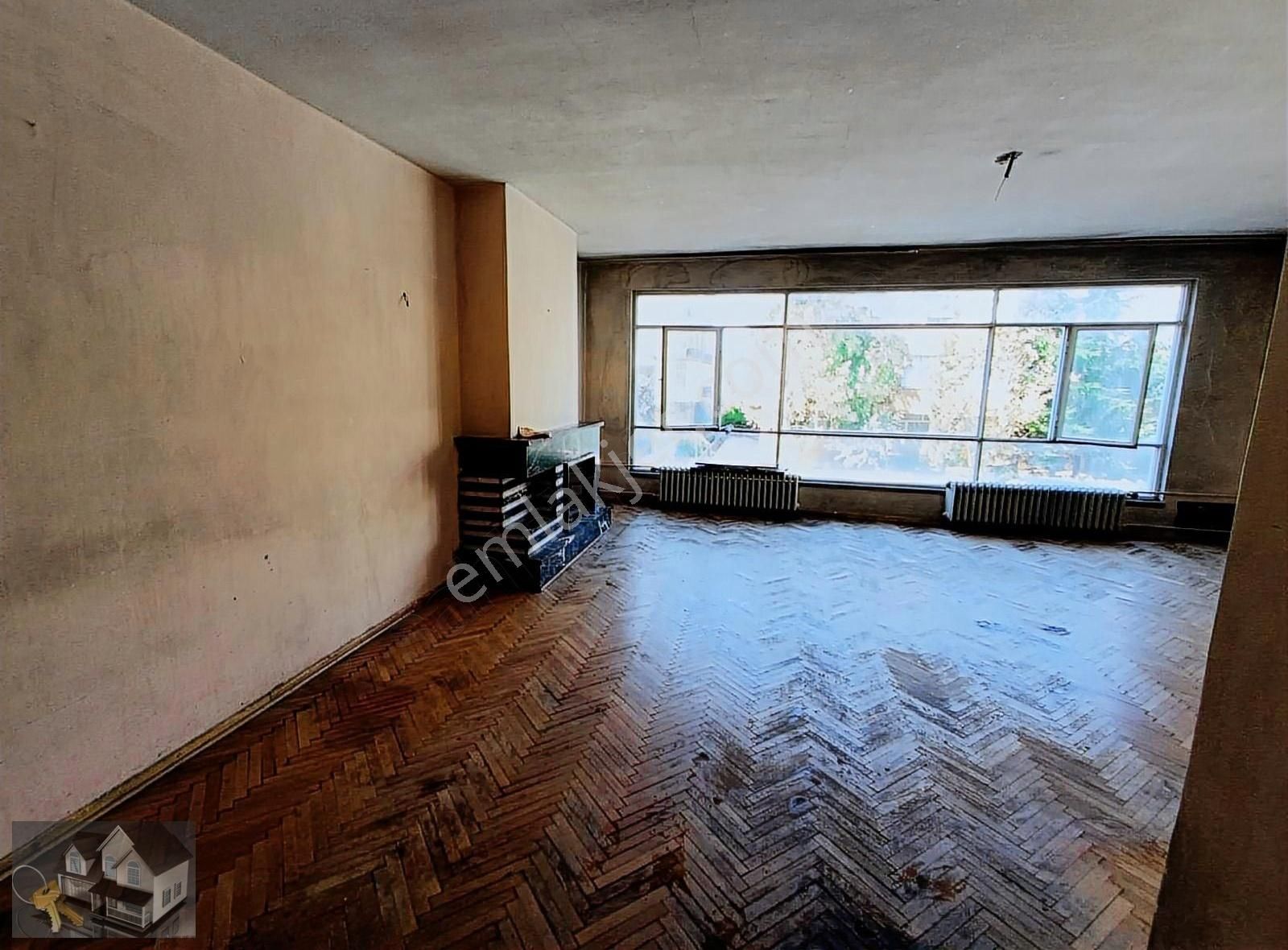 Farabi Sokak'ta Satılık 3+1