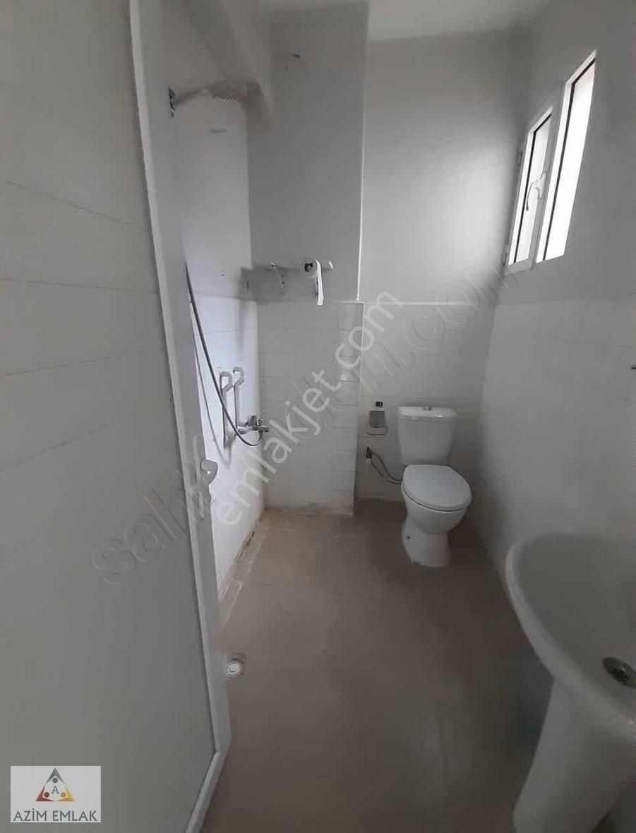 Azim Emlak'tan 50 Yıl Lisesi Civarı Satılık 2+0 Daire - Görsel 2