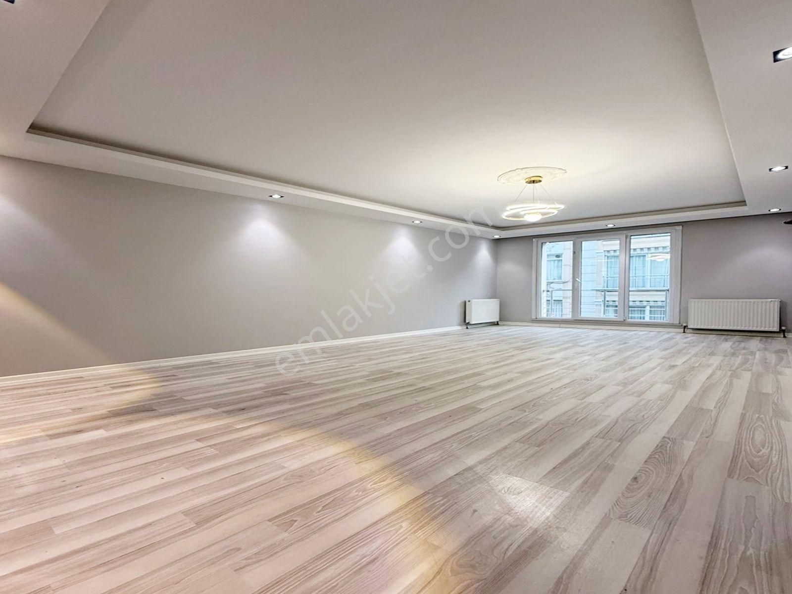 Çınar Mahallesi Cadde Üzeri Aşiret Ailelere Özel 3+1 150m2 Daire