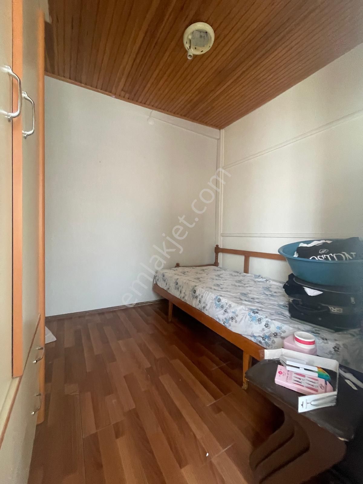 Ayvada'dan Ayvalık Merkez'de Teraslı 3 Katlı 3+1 Taş Rum Evi - Görsel 21