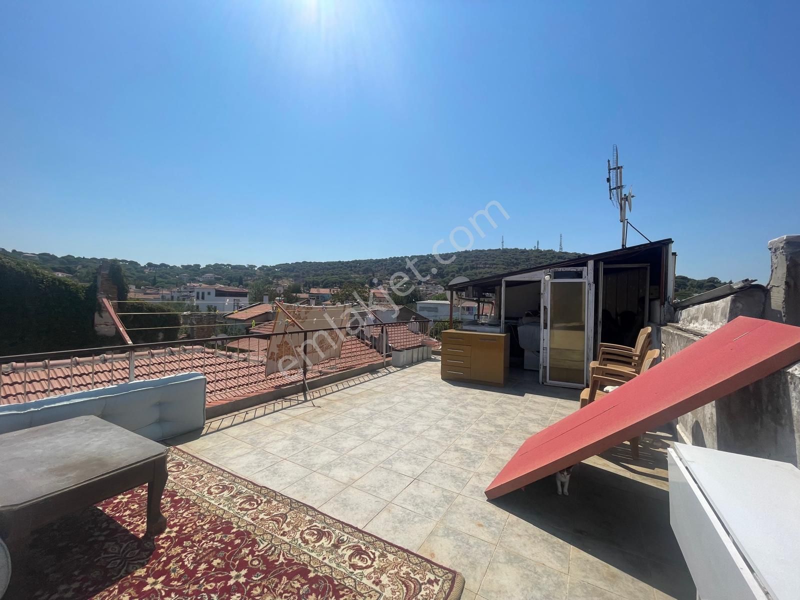 Ayvada'dan Ayvalık Merkez'de Teraslı 3 Katlı 3+1 Taş Rum Evi - Görsel 26