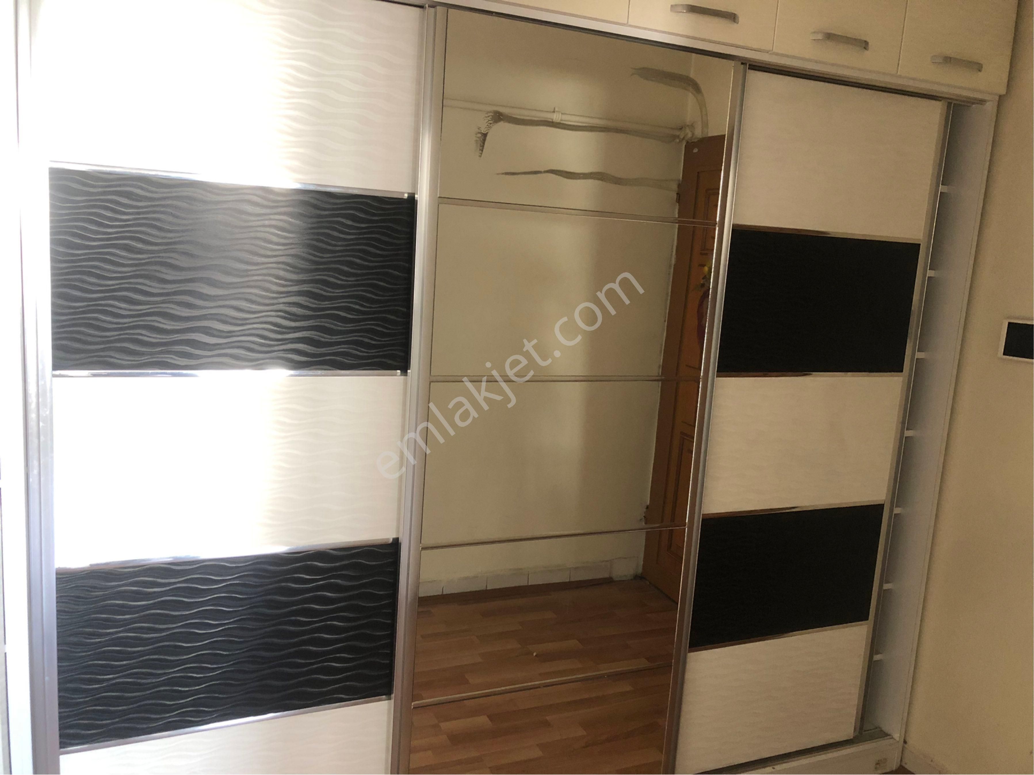 Kütahya Belediyesi Meydanında Aileye Kiralık Daire