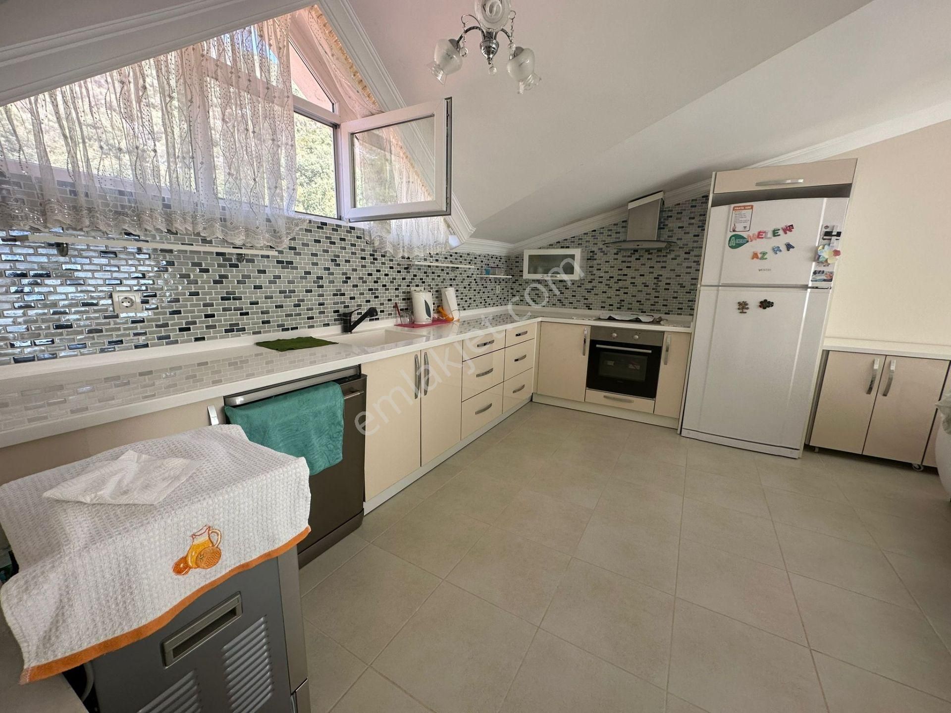 Remax Cool 2 'den Muhteşem Deniz Manzaralı Dublex Daire - Görsel 15