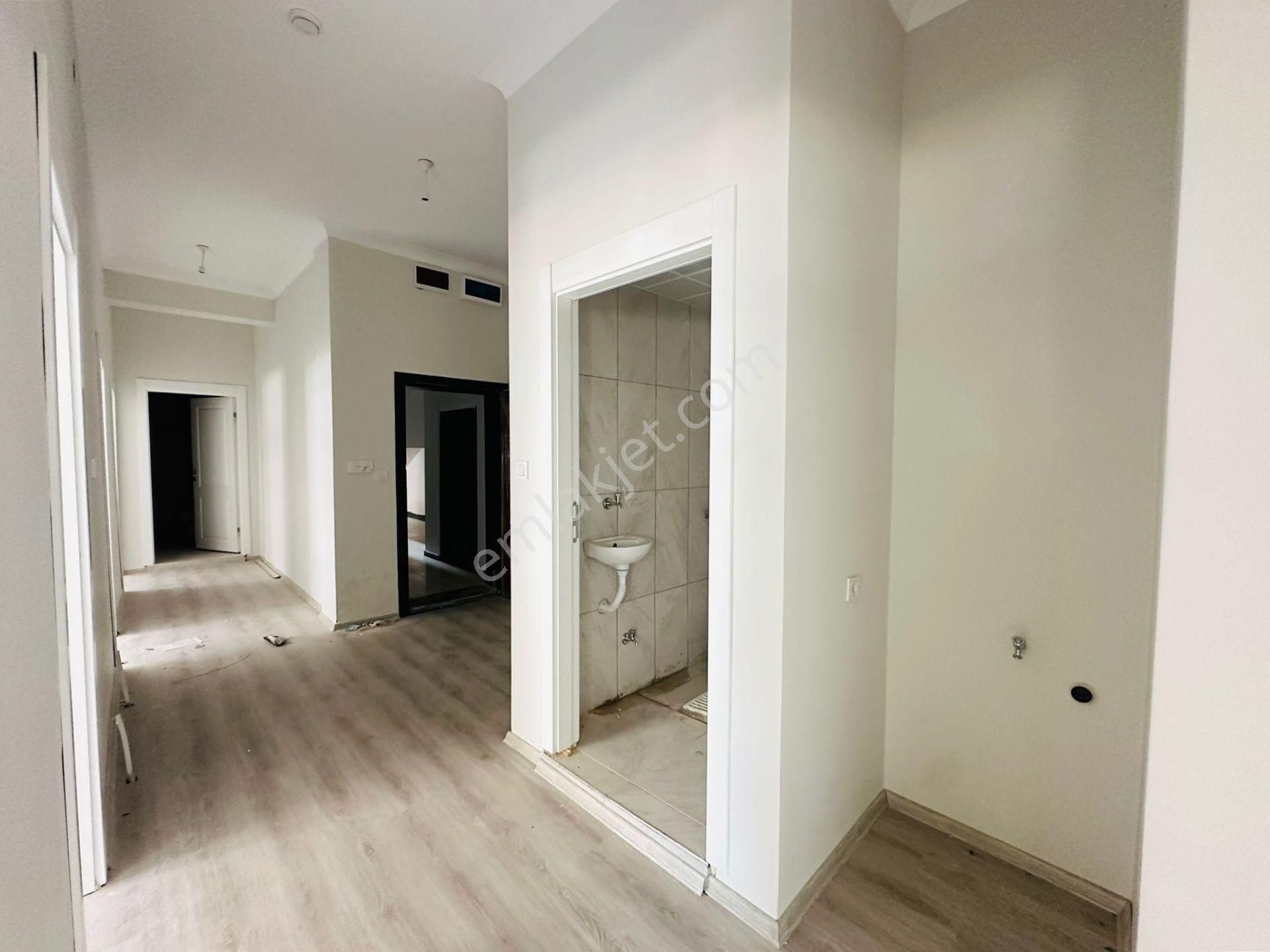 Battalgazi'de Asansörlü Sıfır Binada 3+1 Giriş Kat Satılık Daire !! - Görsel 17