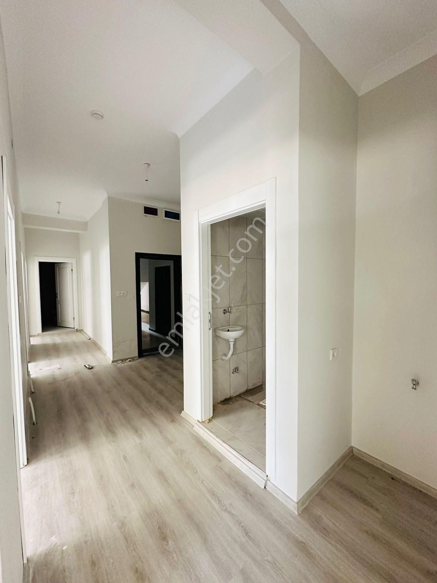 Battalgazi'de Asansörlü Sıfır Binada 3+1 Giriş Kat Satılık Daire !! - Görsel 18