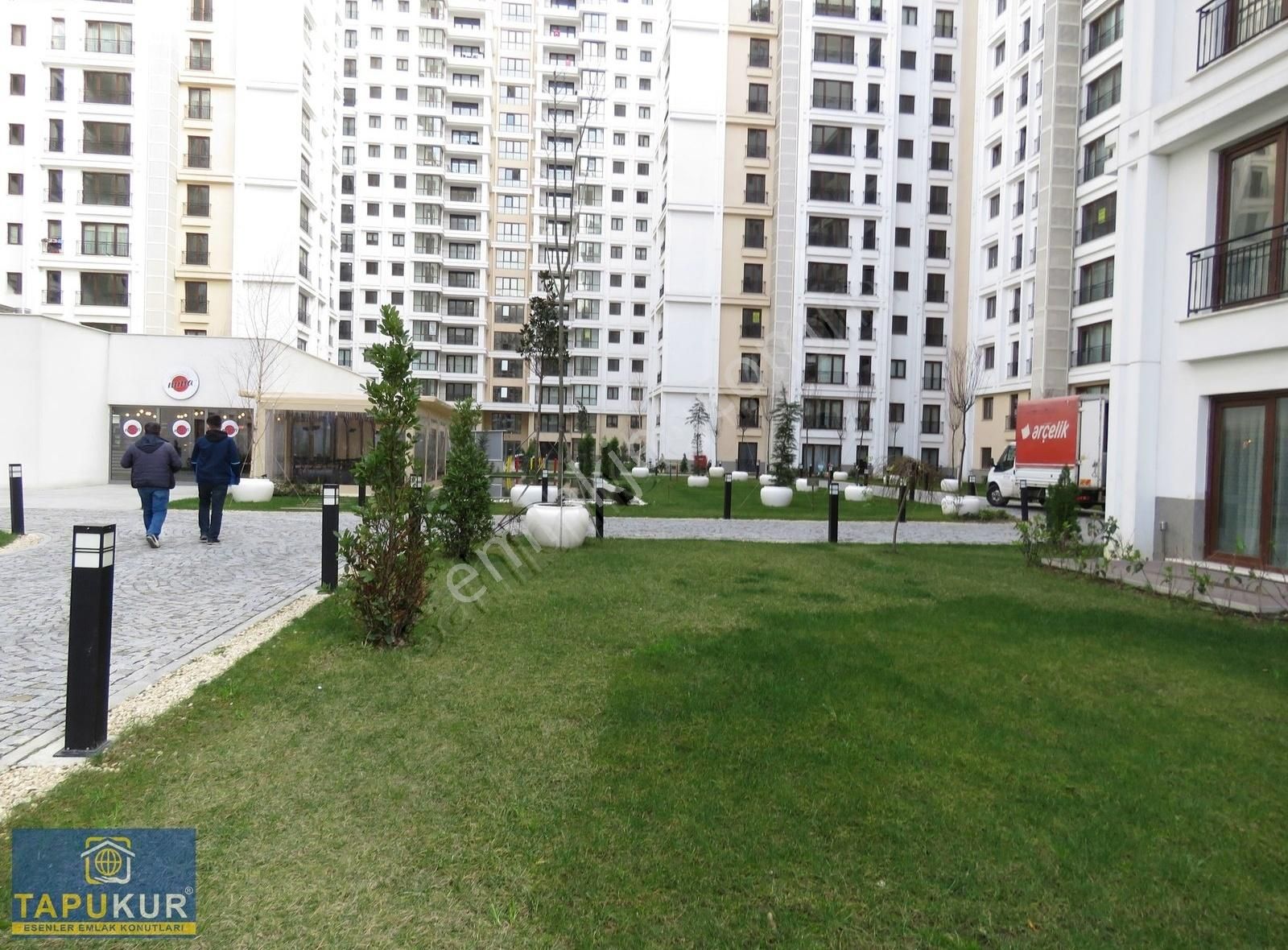 Esenler Emlak Konutları 2.etapta 2+1 120 M2 Boş Daire