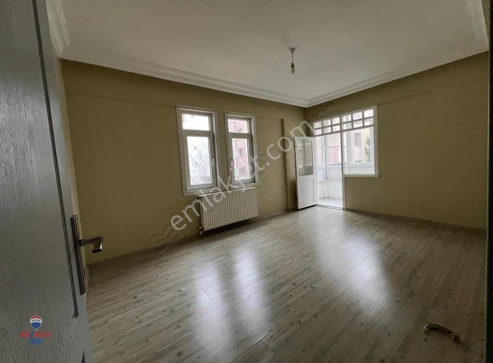 Kızılay Bulvarı Kızılay Hastanesi Yakınında Satılık 3+1 Daire - Görsel 16