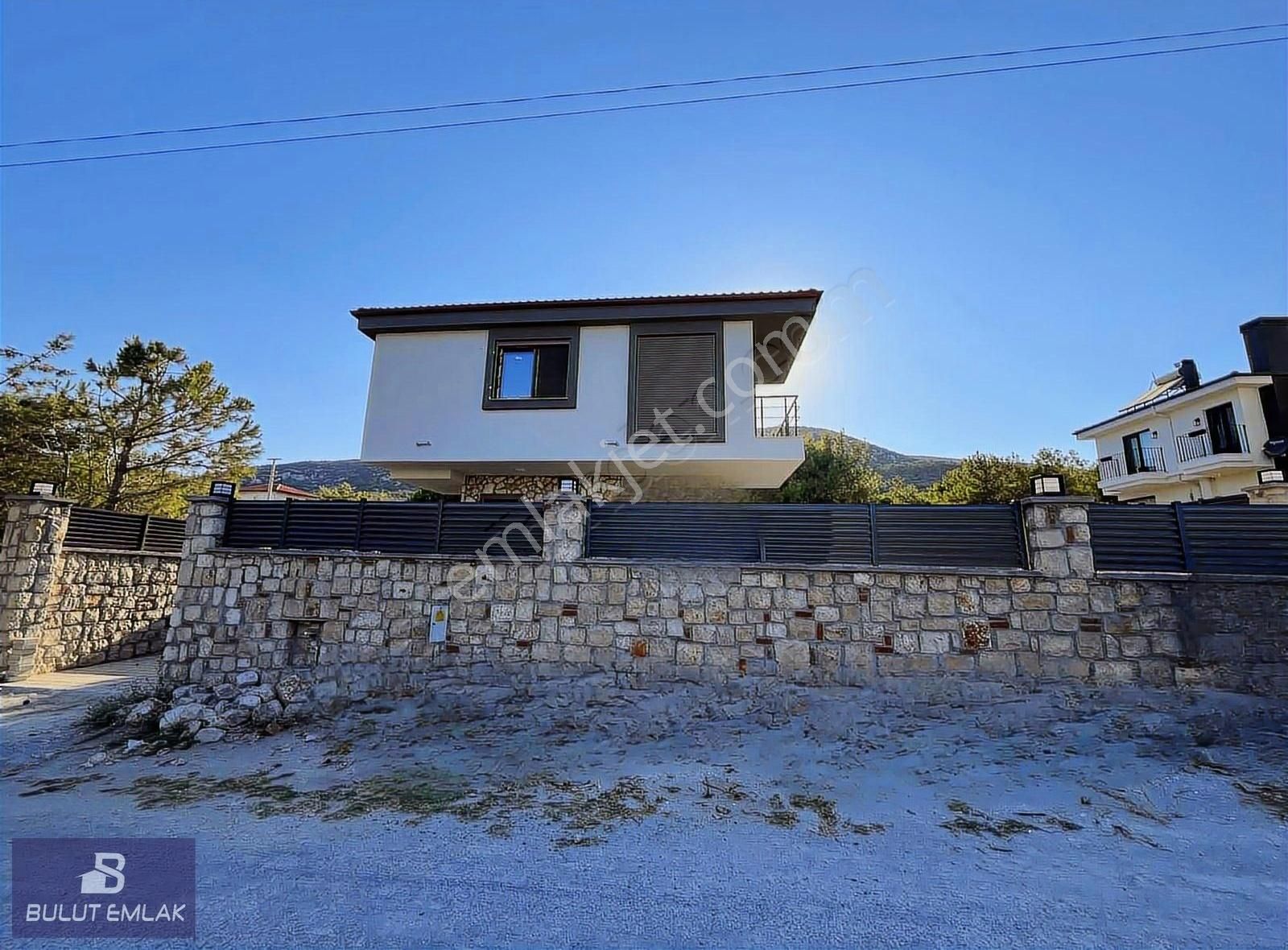 Bulut Emlak'tan Deniz Manzaralı Müstakil Dubleks Villa