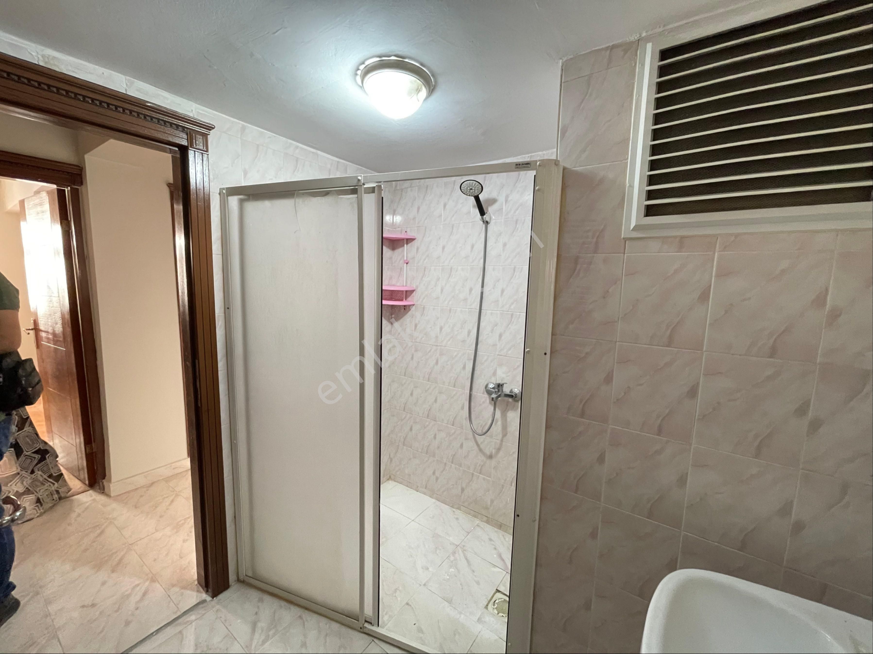 Metroya Yürüme Mesafesinde Katta Full Yapılı 3+1 Acil Kiralık - Görsel 7