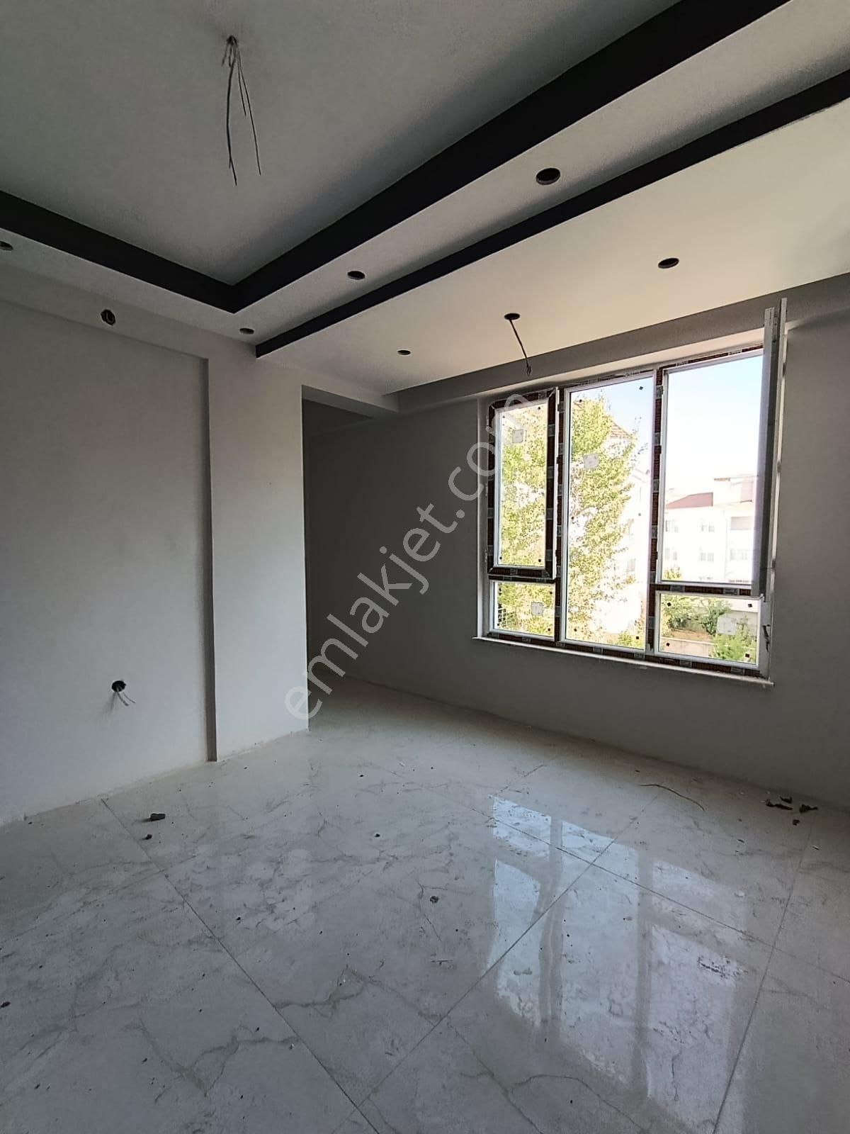 Sütlücede Satılık 1+1 Apartlar