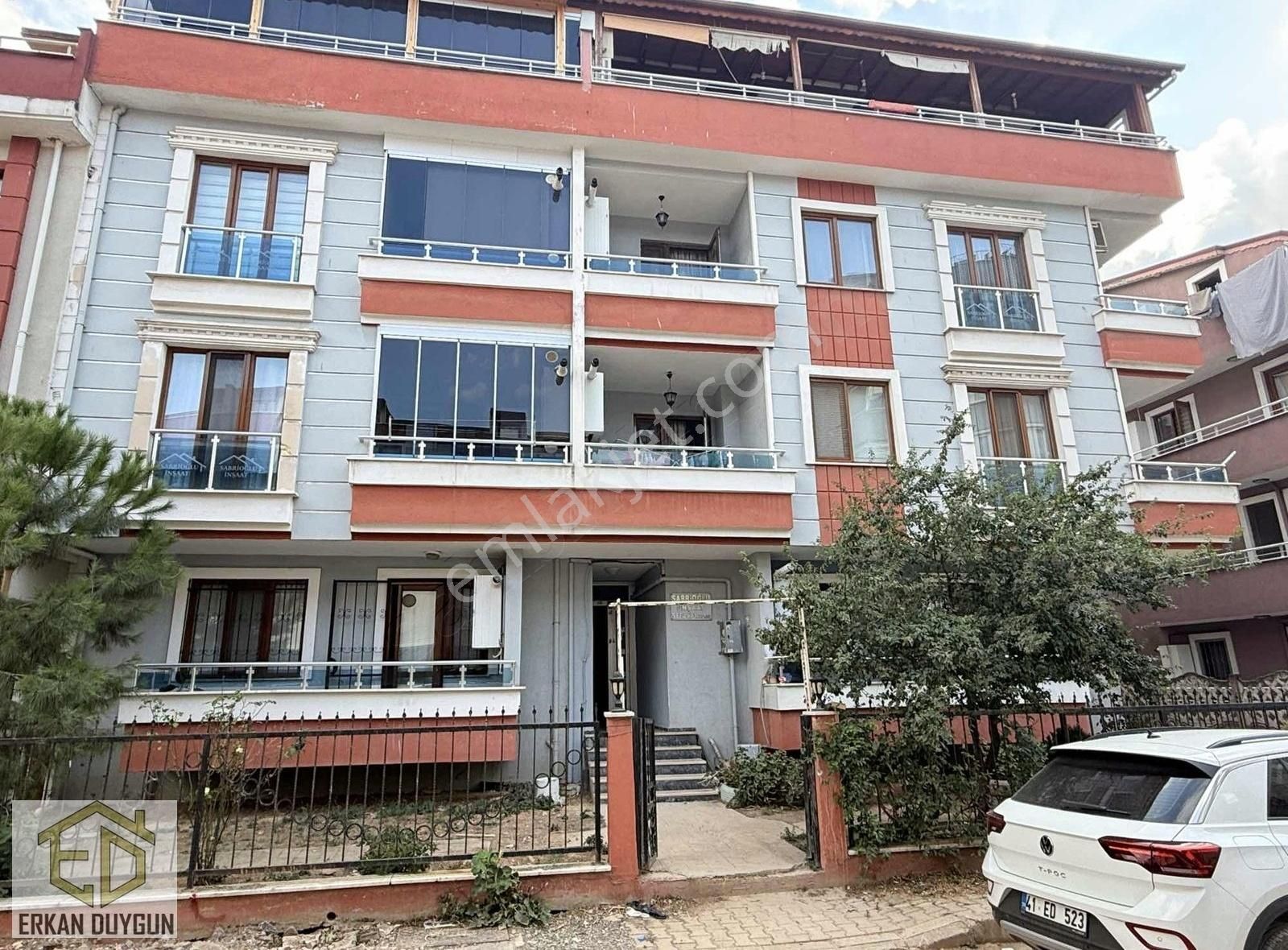 Körfez M.sinan Mah Kiralık 3+1 Odalı Ara Kat Daire