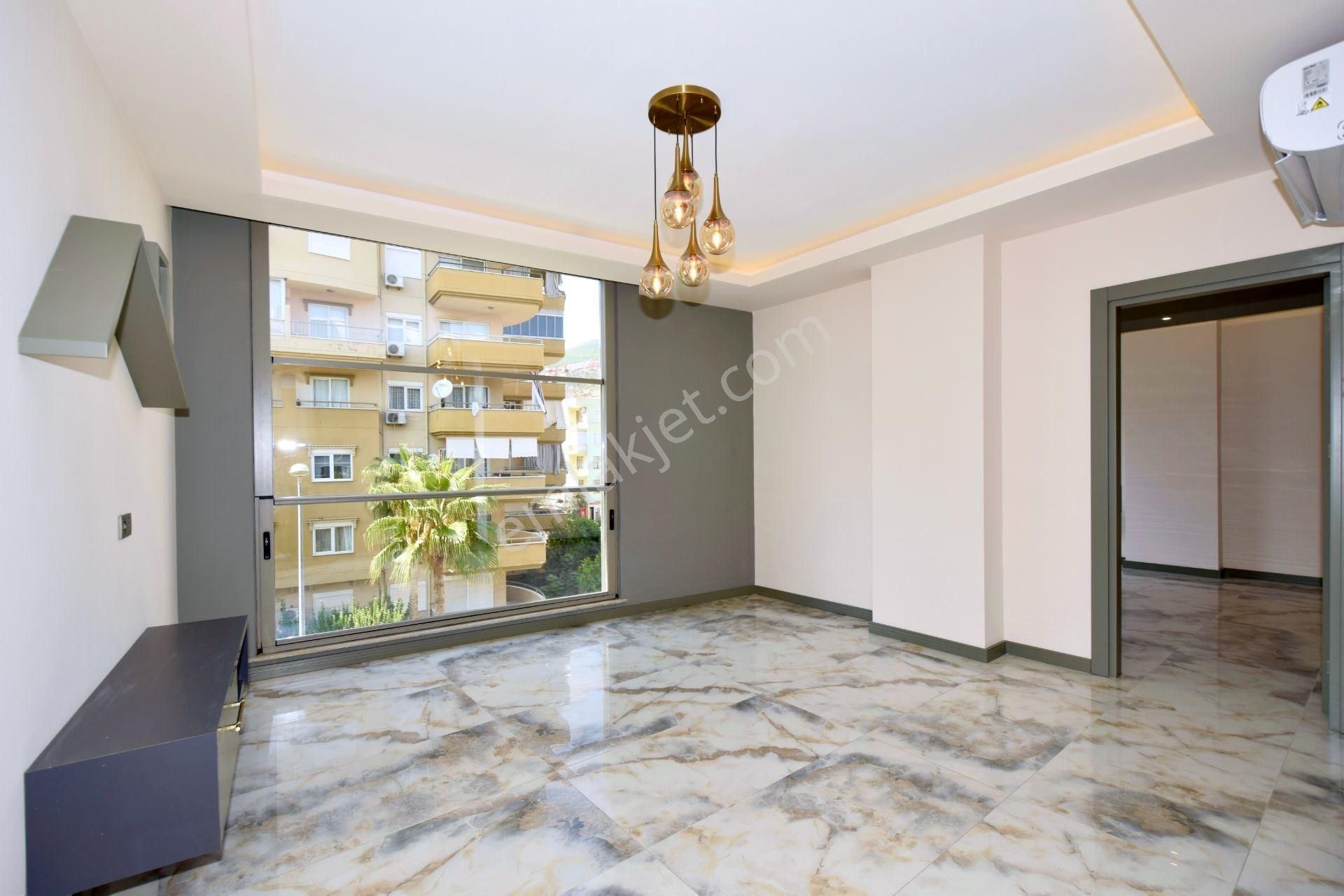 Alanya Kleopatra’da Satılık 2+1 Lüks Daire – Kleopatra Plajına 550m, Akıllı Ev Sistemi, Büyük İndiri
