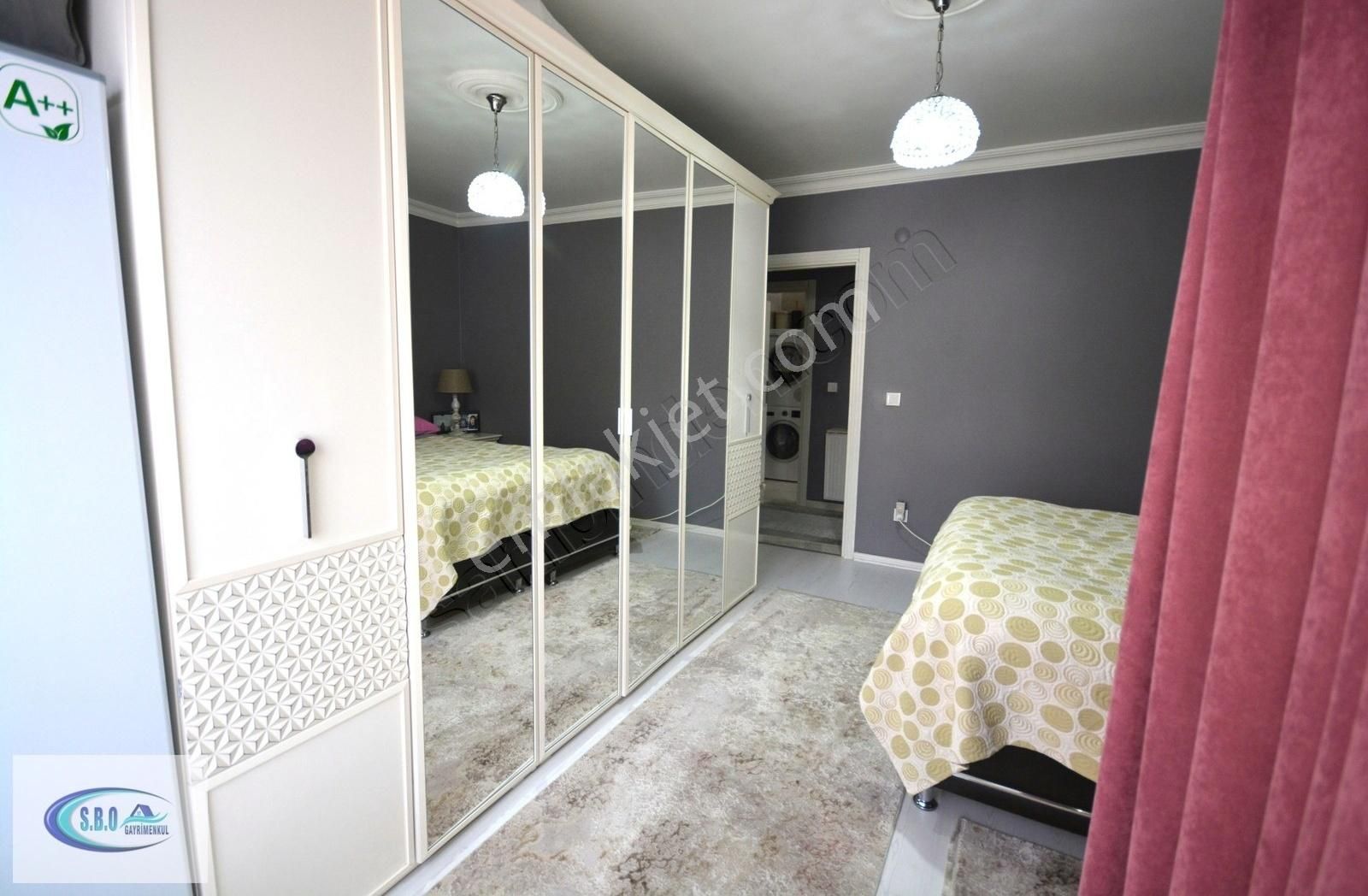 Mertoya 2 Dak Mesafede 3+1 İskanlı Geniş Çift Balk. Arakat Daire - Görsel 4