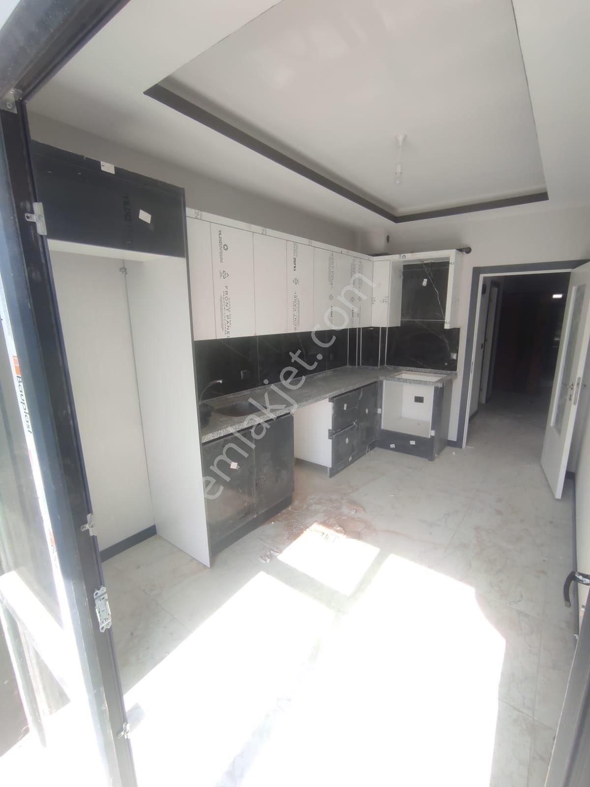 Acil Satılık Meram Alakova Mah Desıfır 2+1 Yüksek Giriş Daire