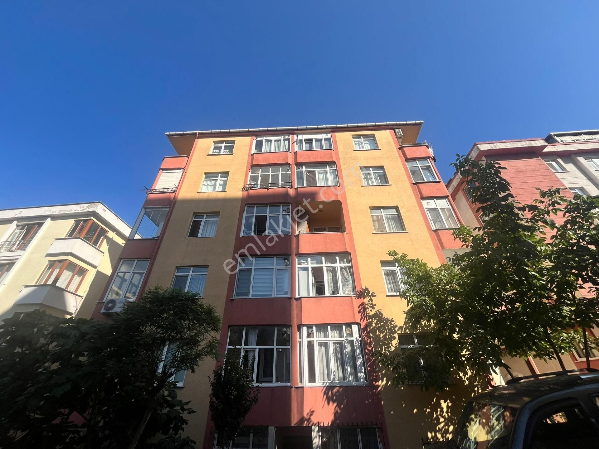 Şerifali Mehmet Akif Mh Satılık Kat Mülkiyetli 2+1 Daire