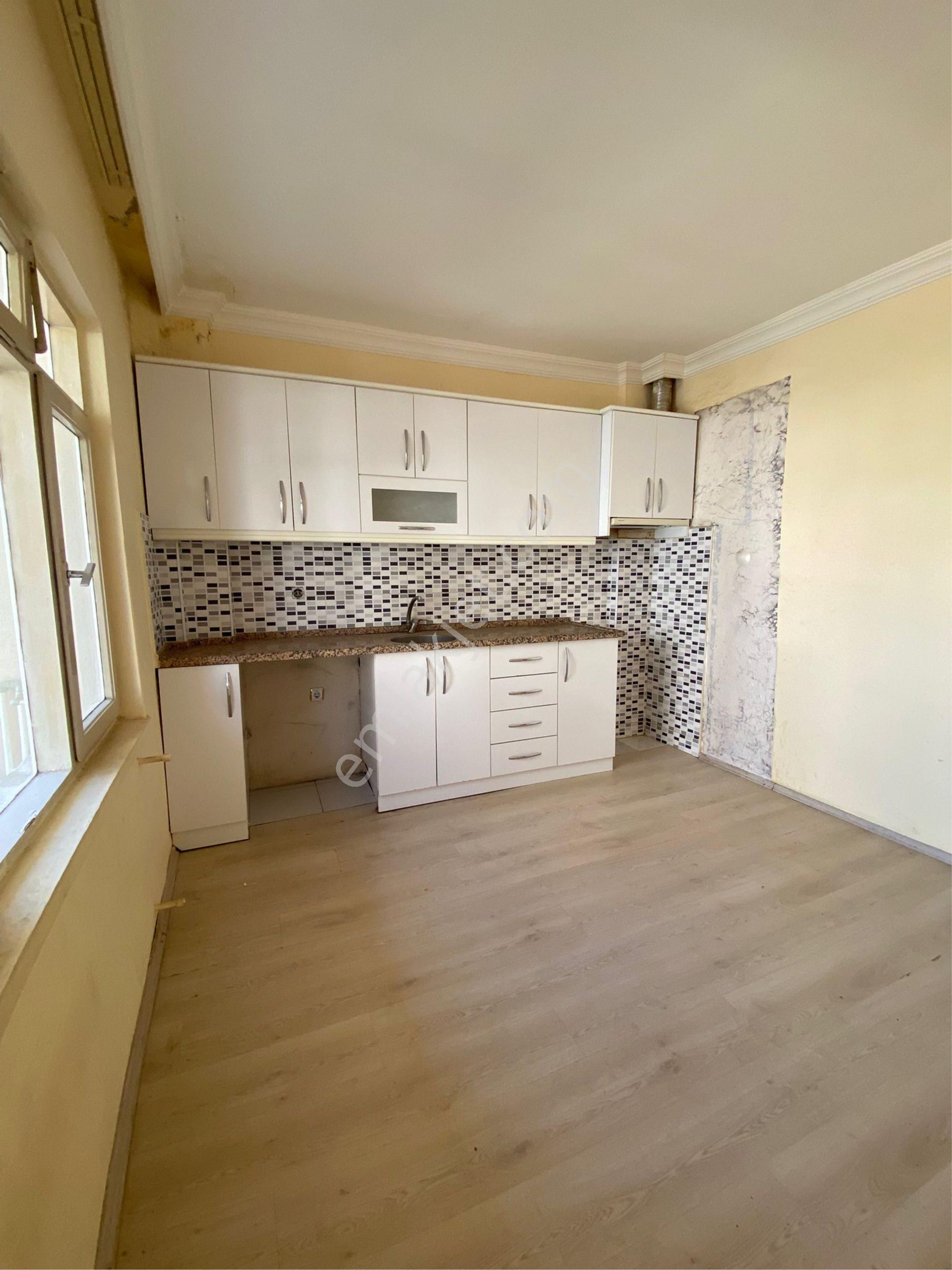 Yeşilmahallede Kiralık 3+1 Daire