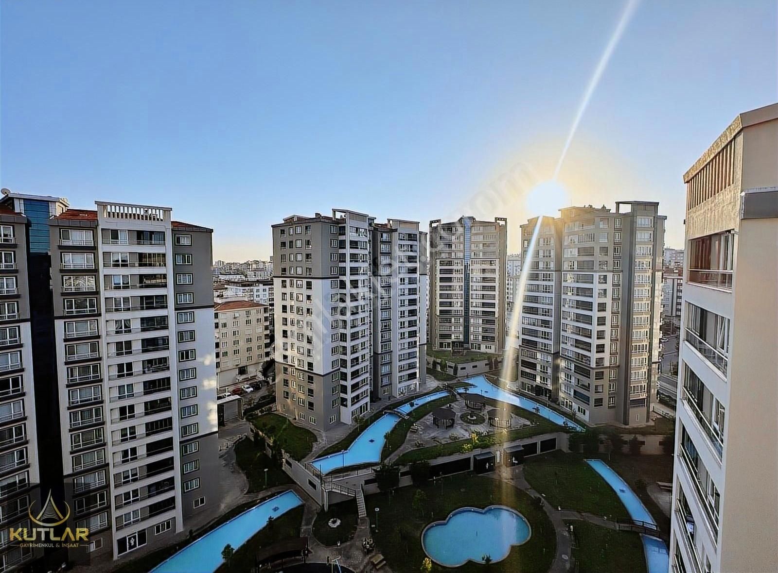 Kutlar'dan Güvenevler Via Life Da Satılık Ultra Lüx 3+1 Daire.