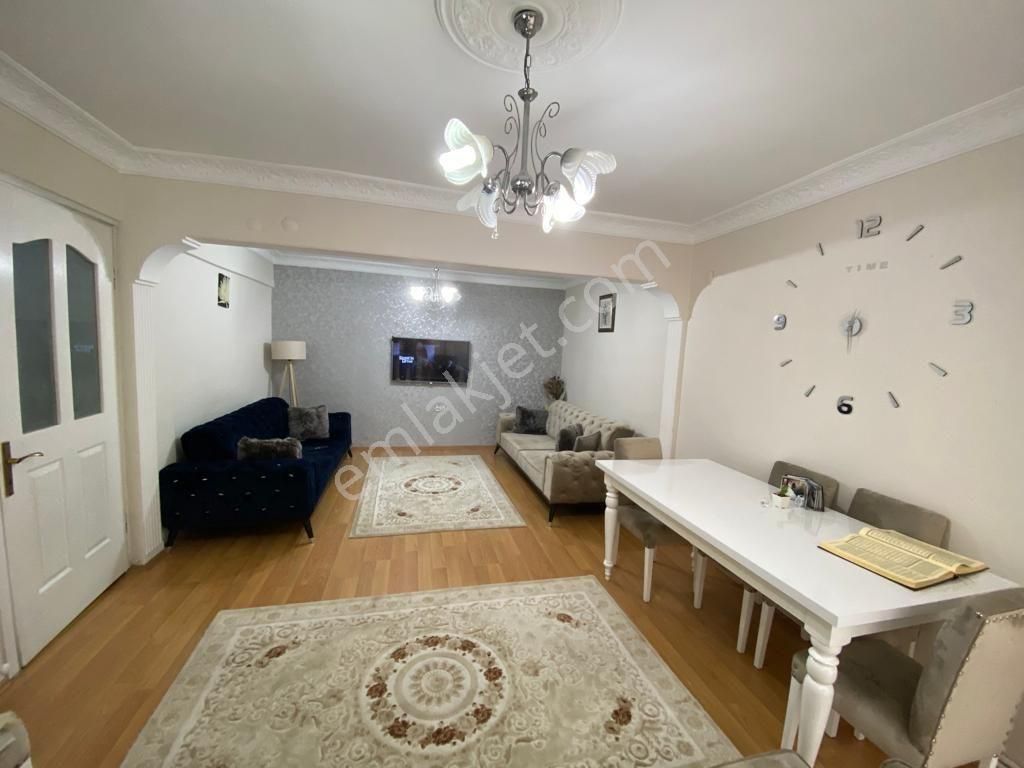 Komple Satılık 4 Kat Doğalgazlı Bakımlı Masrafsız Güzel Bir Bina - Görsel 7