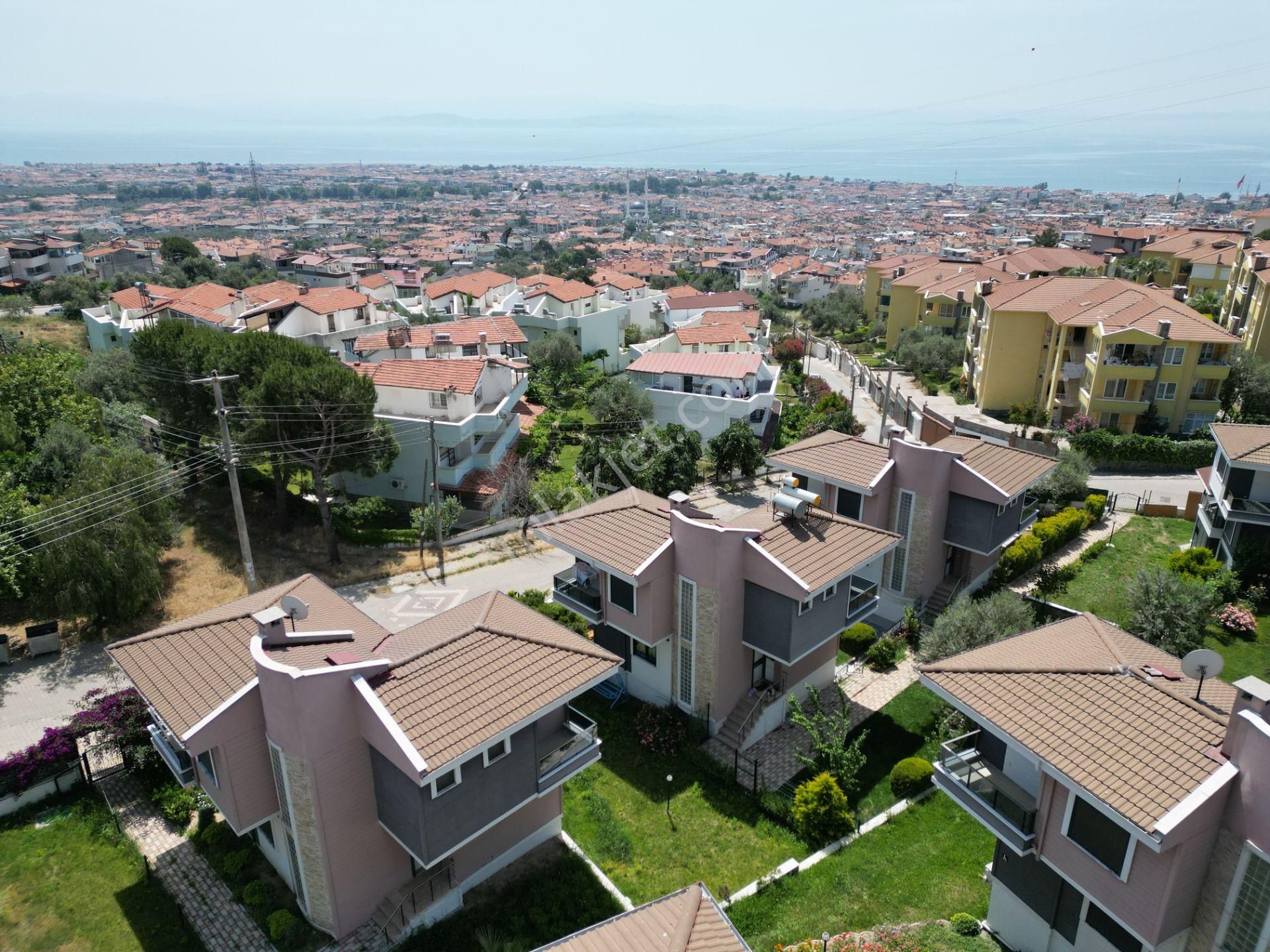 Altınoluk İlkbahar'dan Merkezde Elit Site İçinde 300m2 Müstakil Ultra Lüx Villa - Görsel 3