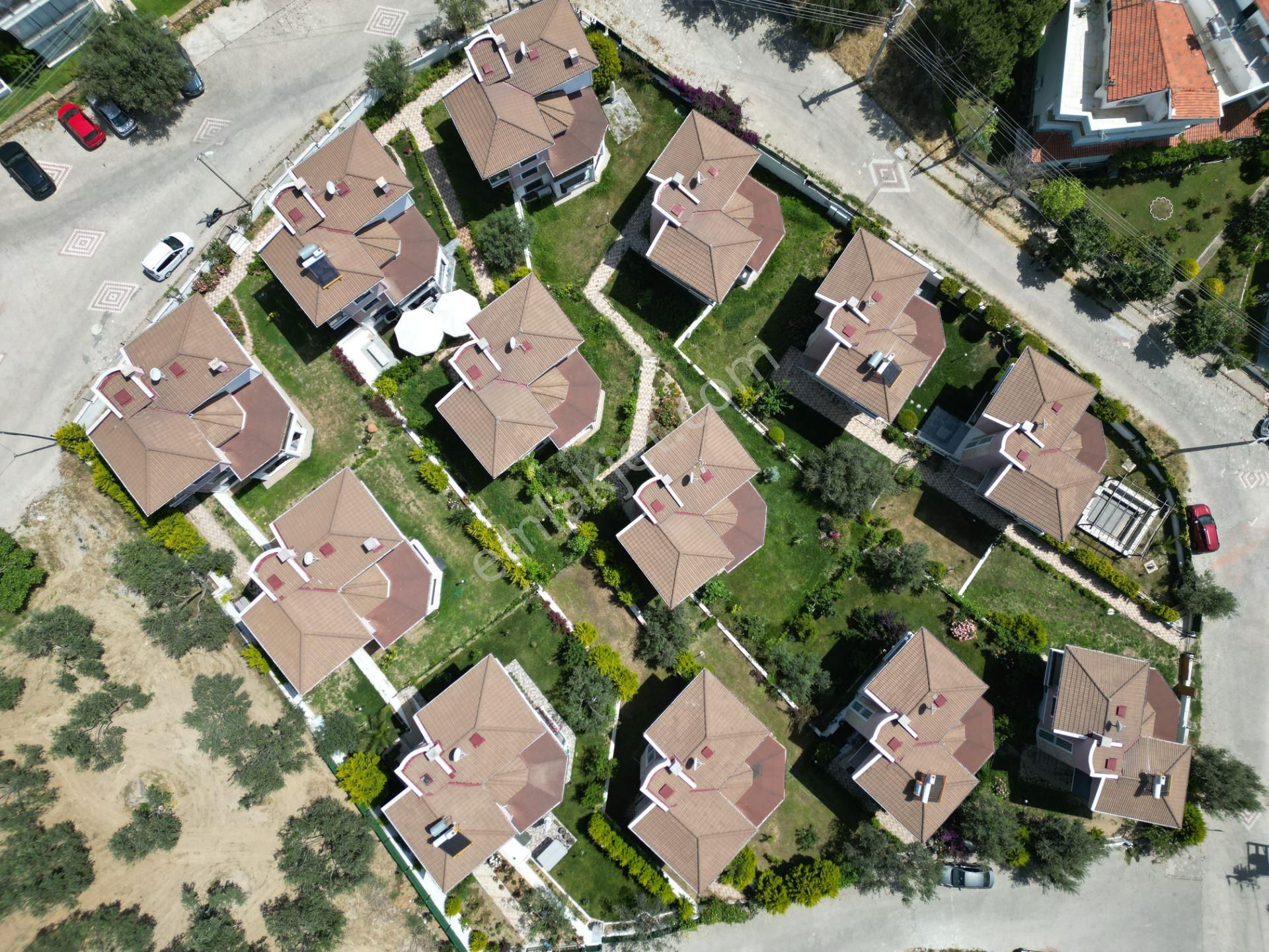 Altınoluk İlkbahar'dan Merkezde Elit Site İçinde 300m2 Müstakil Ultra Lüx Villa - Görsel 4