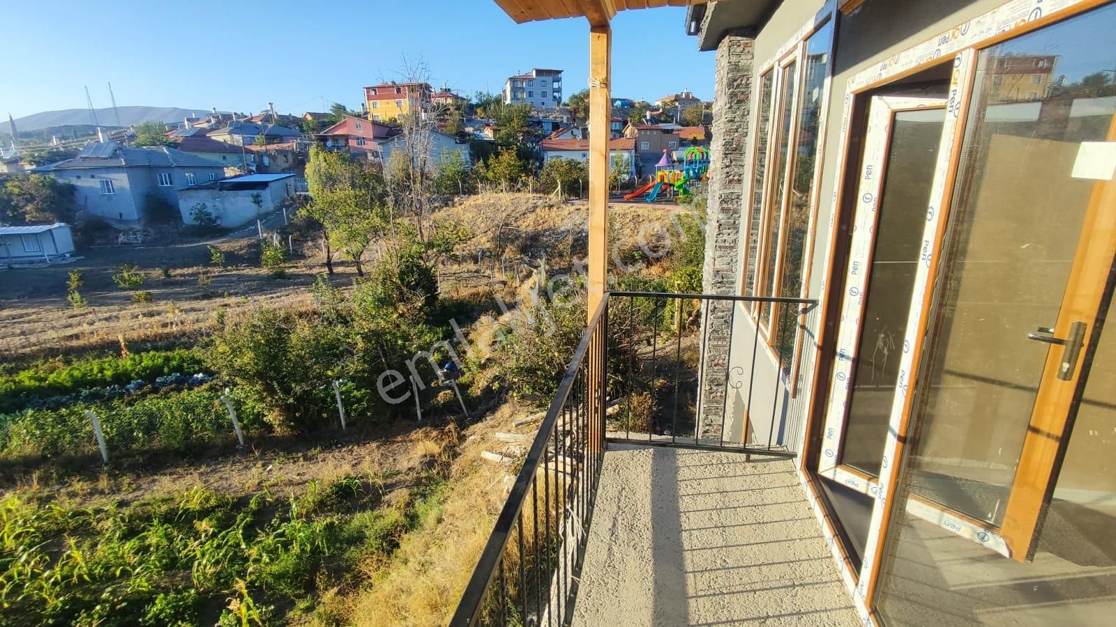 Meram/çayırbağı Mahallesinde 240m2 Arsalı Fırsat Satılık Tiny Hause/villa