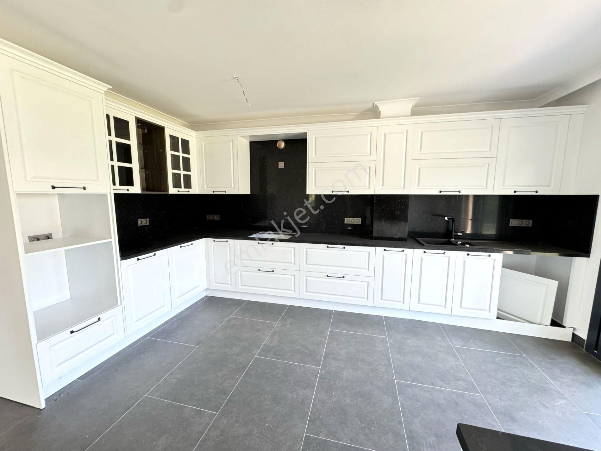 Turgutreis Merkez'de Satılık Tam Müstakil 4+1 Villa - Görsel 9