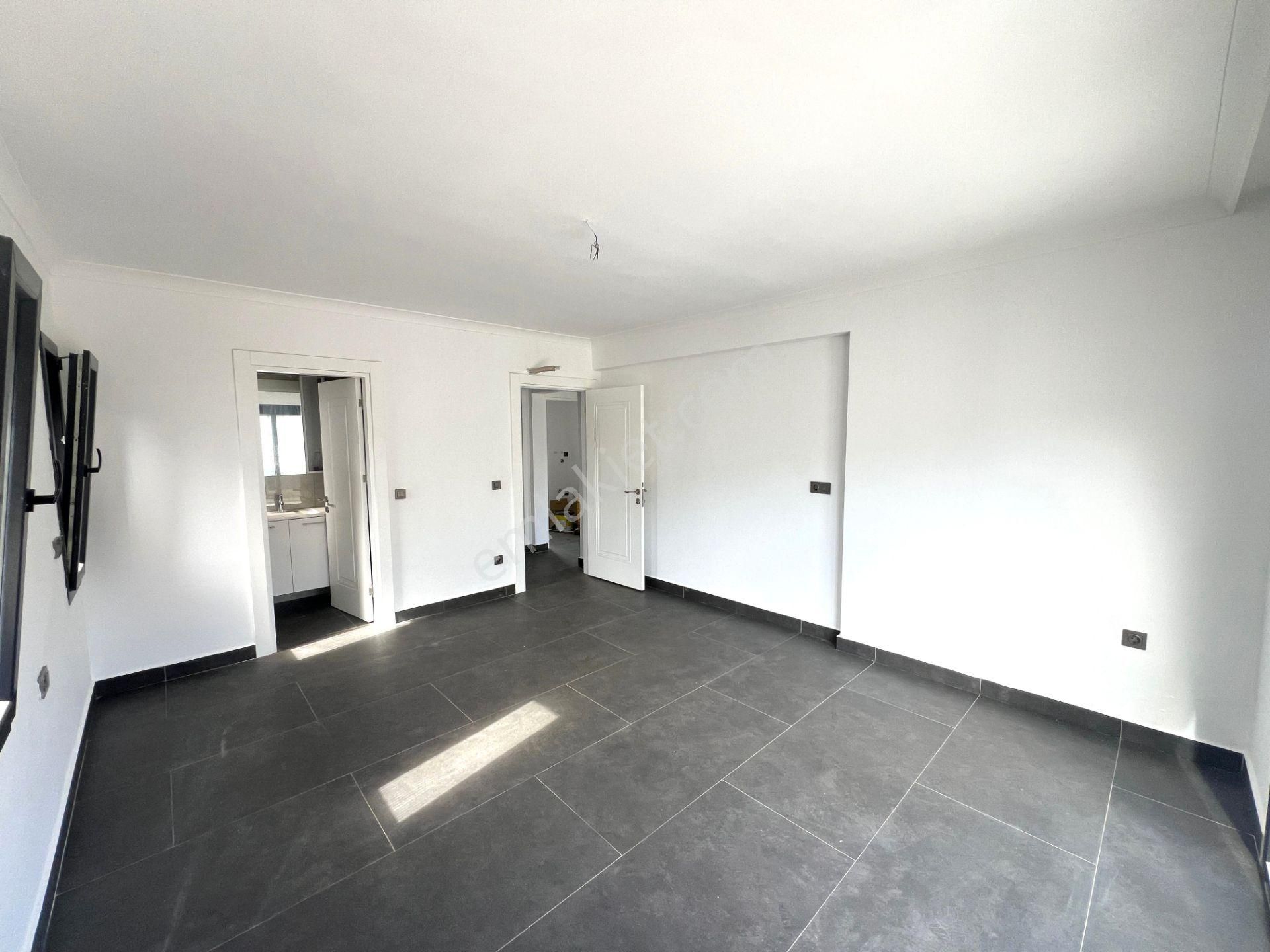 Turgutreis Merkez'de Satılık Tam Müstakil 4+1 Villa - Görsel 13