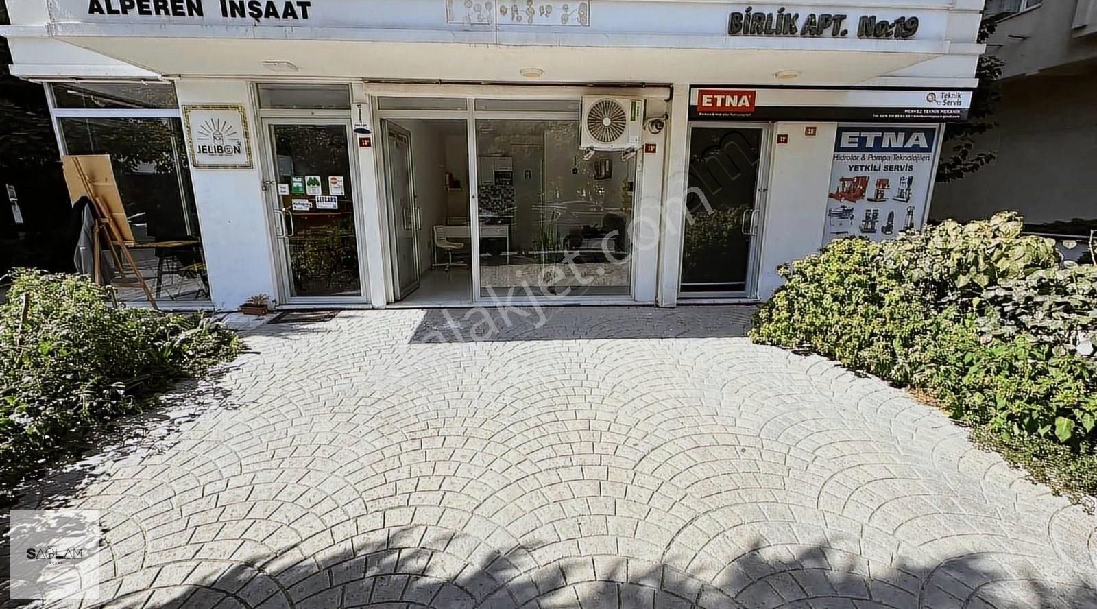 Sağlam'dan Göztepe Marmaray'da Ön Kullanımlı Kiralık Dükkan