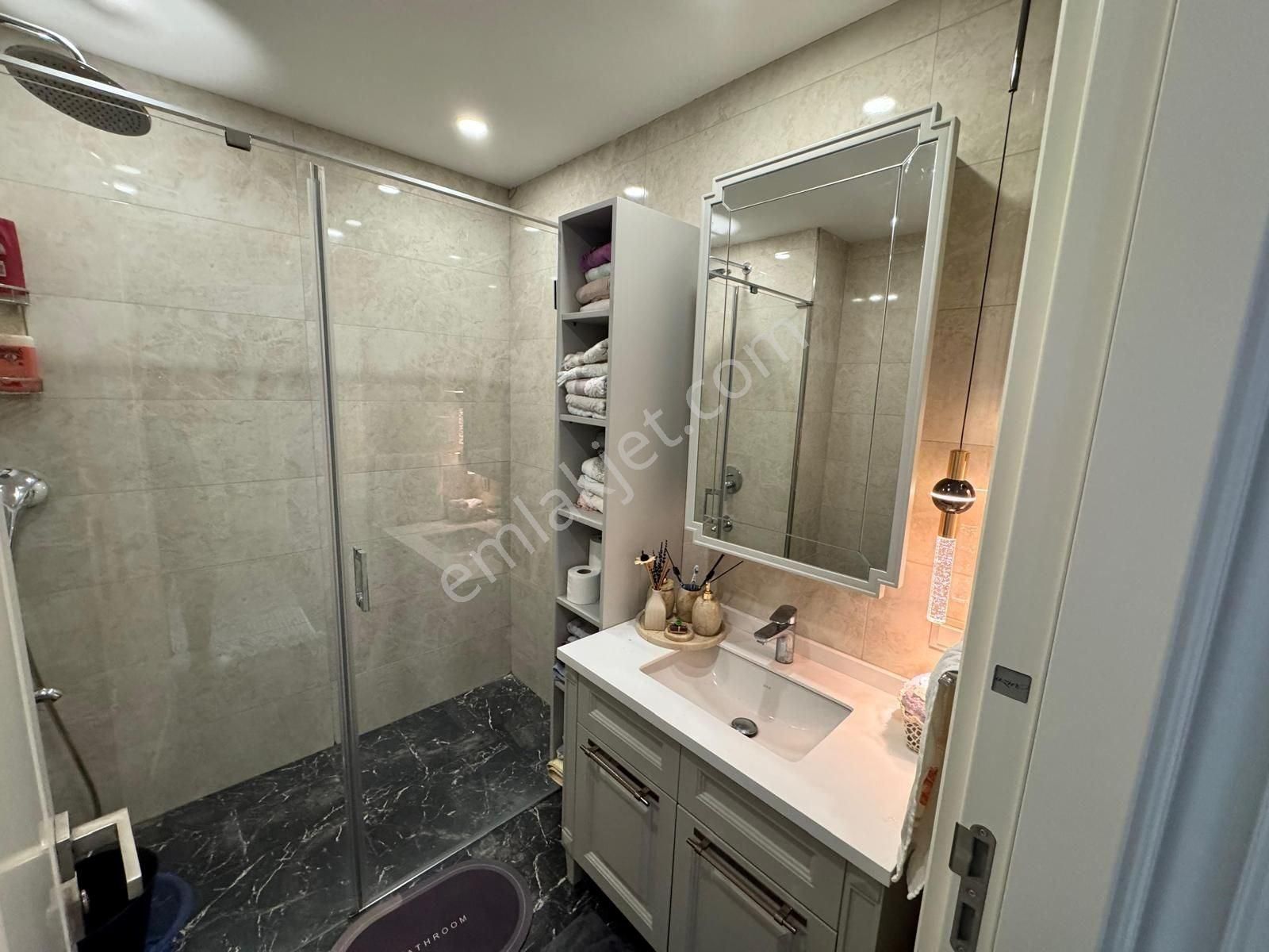 Azur Marmara Sitesinde Lüks Dizaynlı Satılık Daire 5+1 - Görsel 14