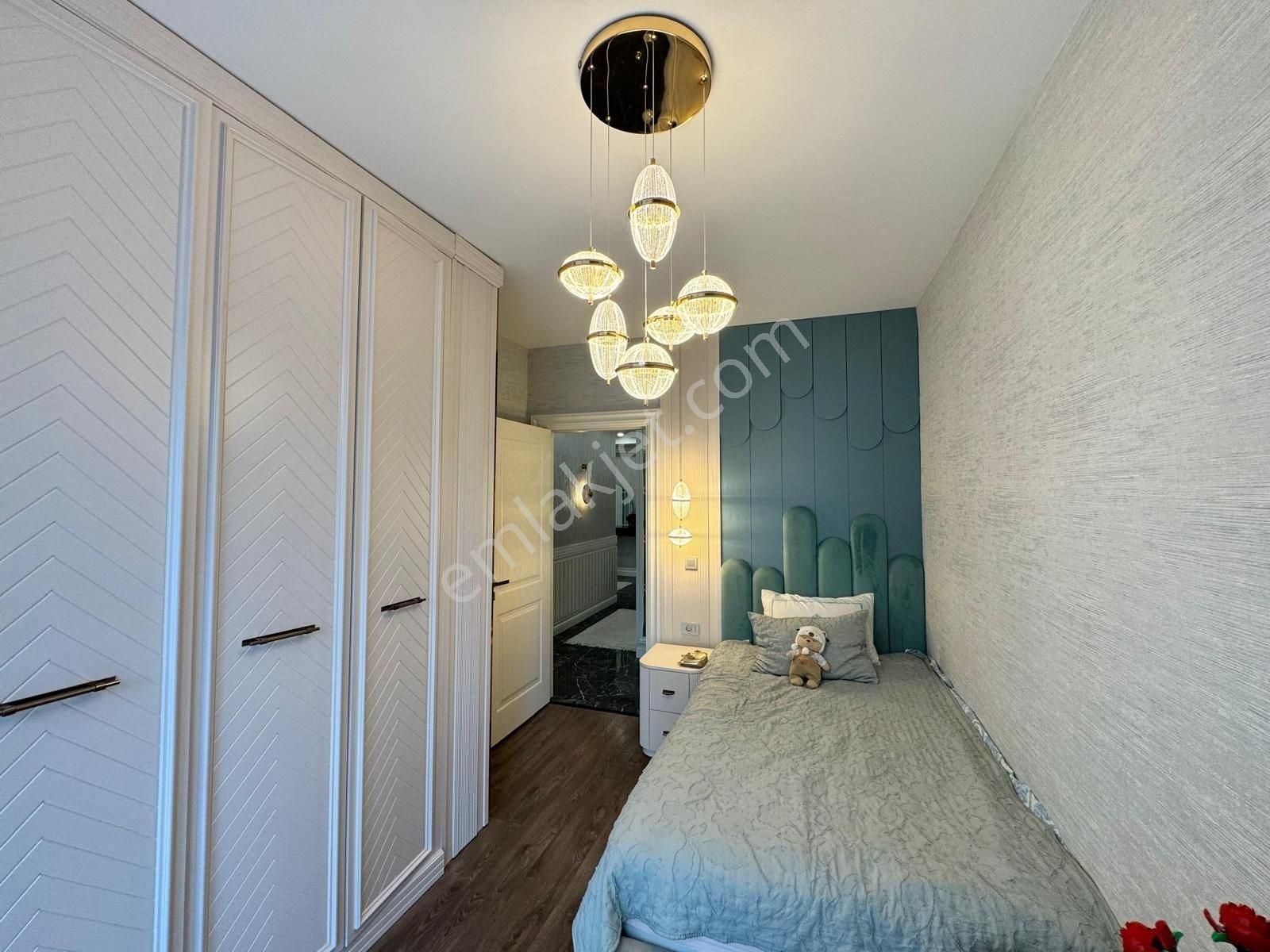 Azur Marmara Sitesinde Lüks Dizaynlı Satılık Daire 5+1 - Görsel 32