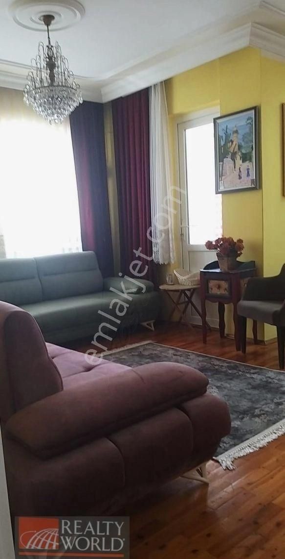 Muratpaşa’nın Gözde Bölgelerinden Güvenlik Mahallesinde 3+1 Satılık Daire