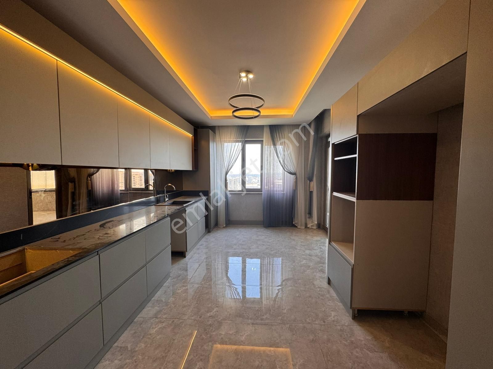 Fıstıklık'da Lüks Sıfır Daire Sağlık Ocağı Yakını