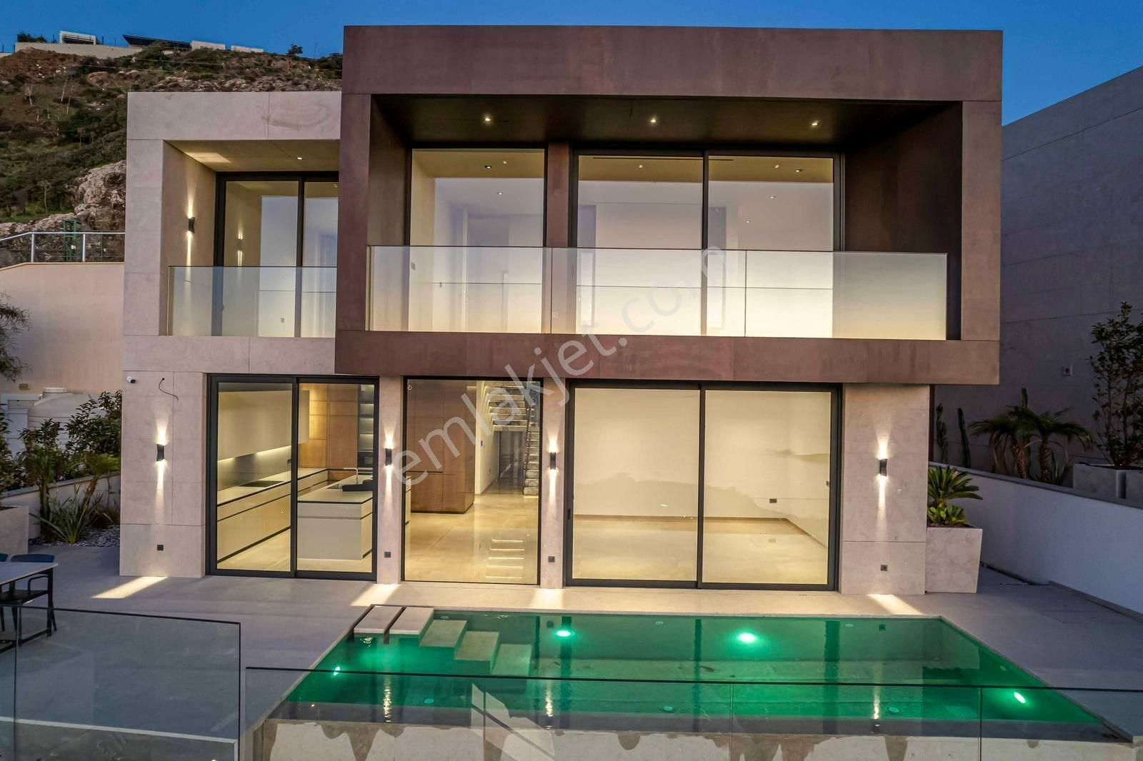 Gümüşlük Koyunbaba Panaromik Deniz Manzaralı Satılık Villa